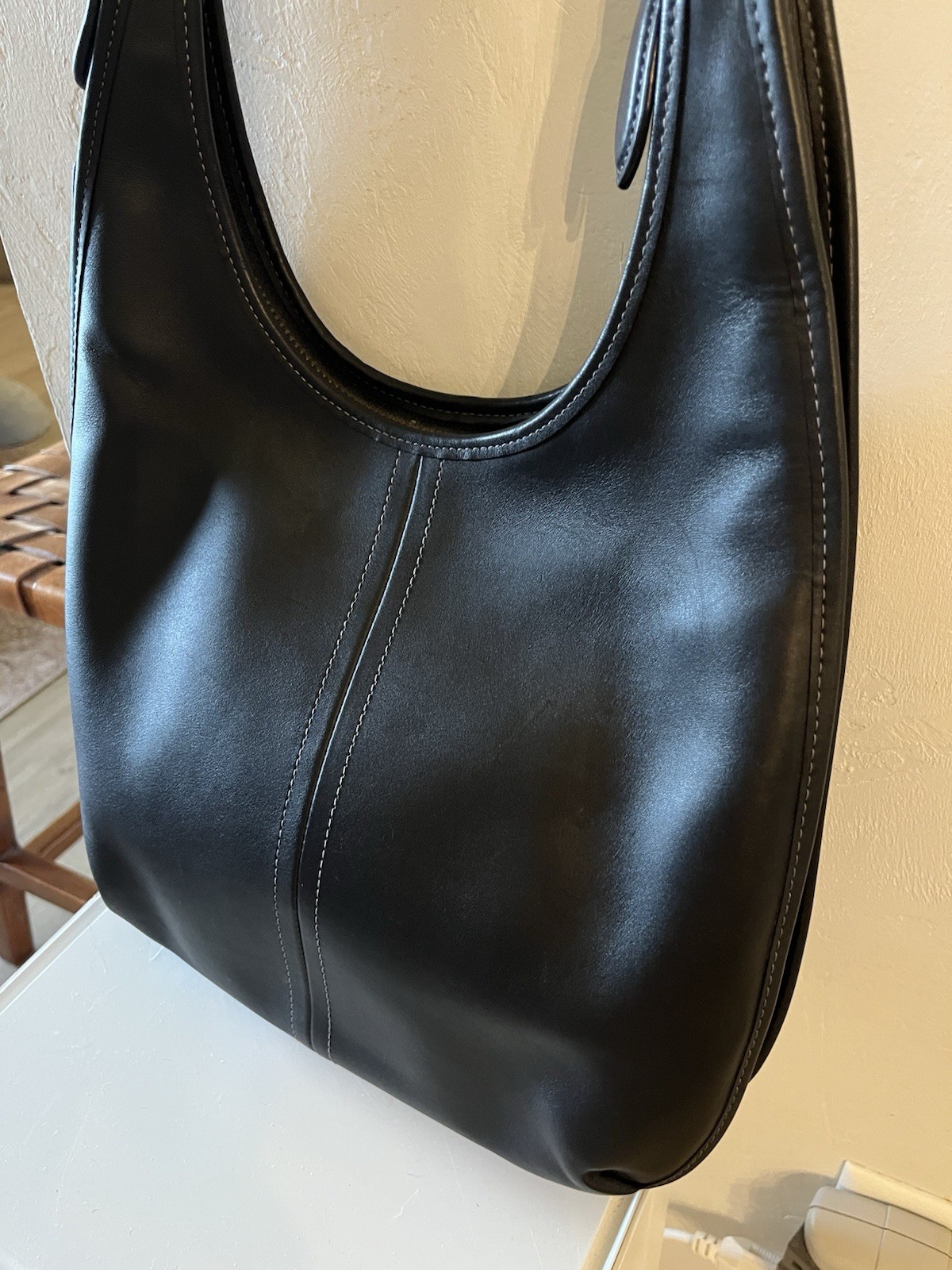 COACH Ergo 33 Black Glovetanned Leather Crescent Shoulder Bag C2265 EUC