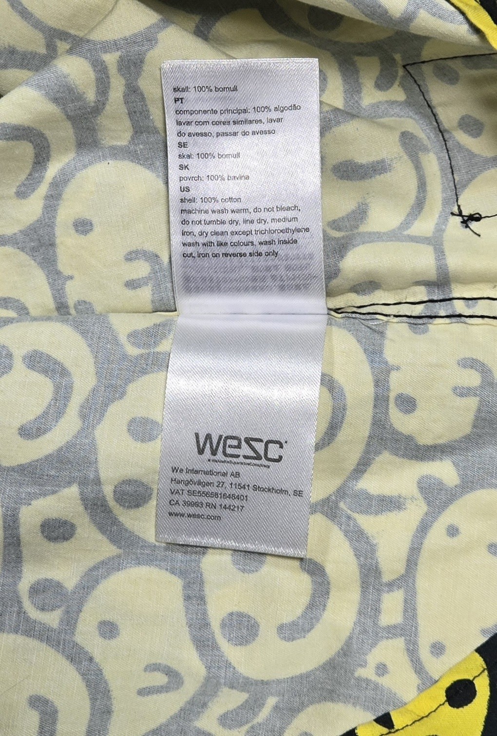 WESC Smiley Face Button-Down Shirt Mens Size Medium