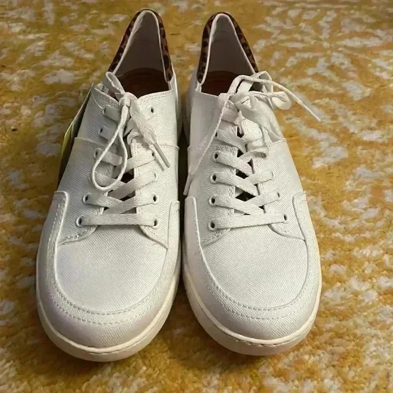 Bear traps canvas anti-microbial sneakers with leopard print detail 8.5 NWOB