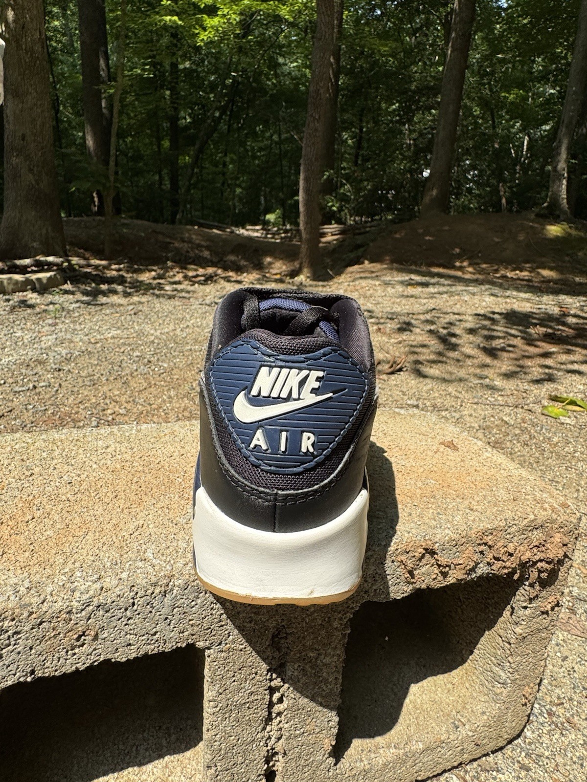 Nike Air Max 90 – Men’s Size 9.5 With navy/black Color. Tons Of Tread Left!