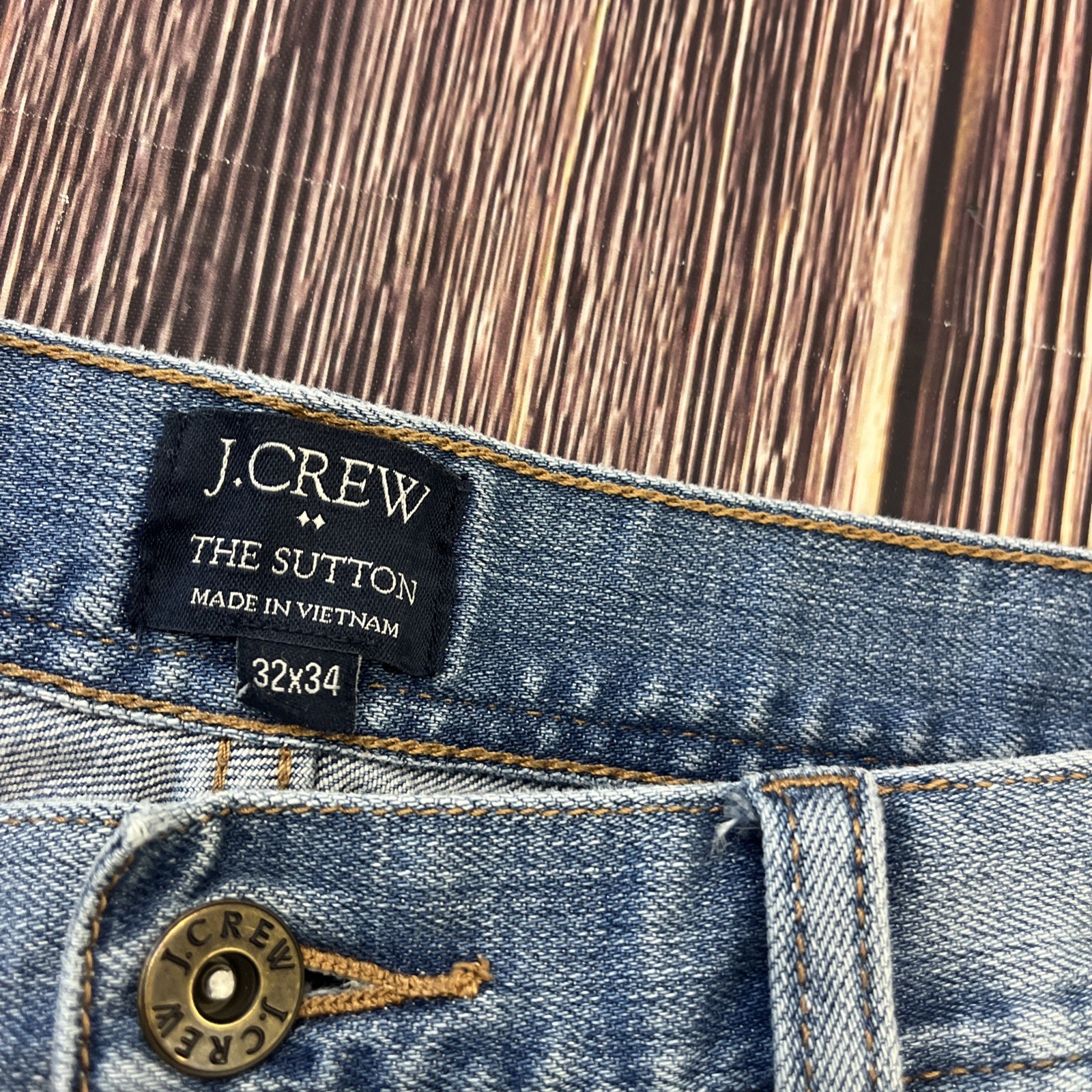 J Crew Jeans The Sutton Straight Leg Mens Size 32×34 (Actual 32×33) Light Wash