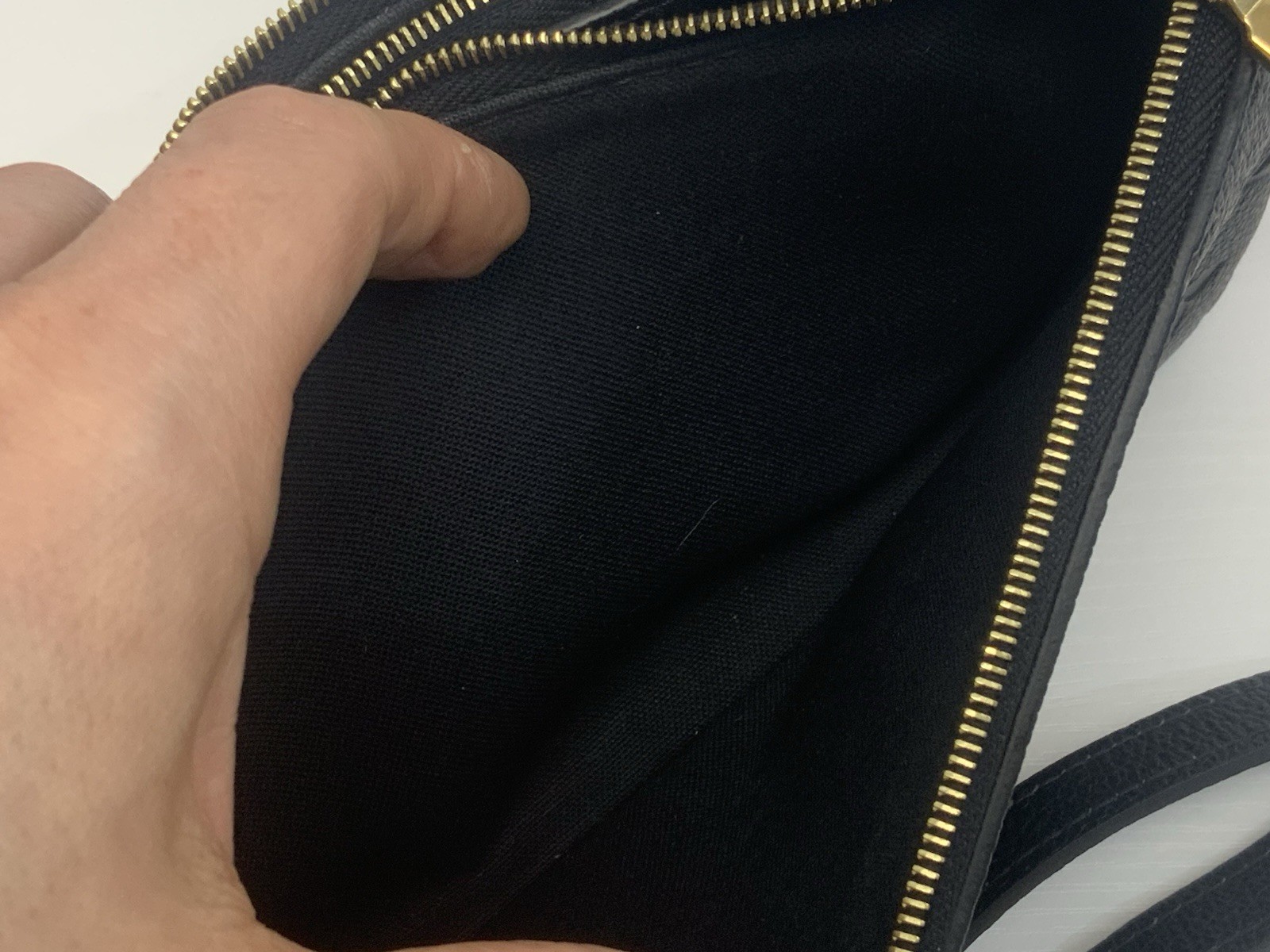 Authentic Louis Vuitton Pochette Liv Black Grained Monogram Empreinte Leather