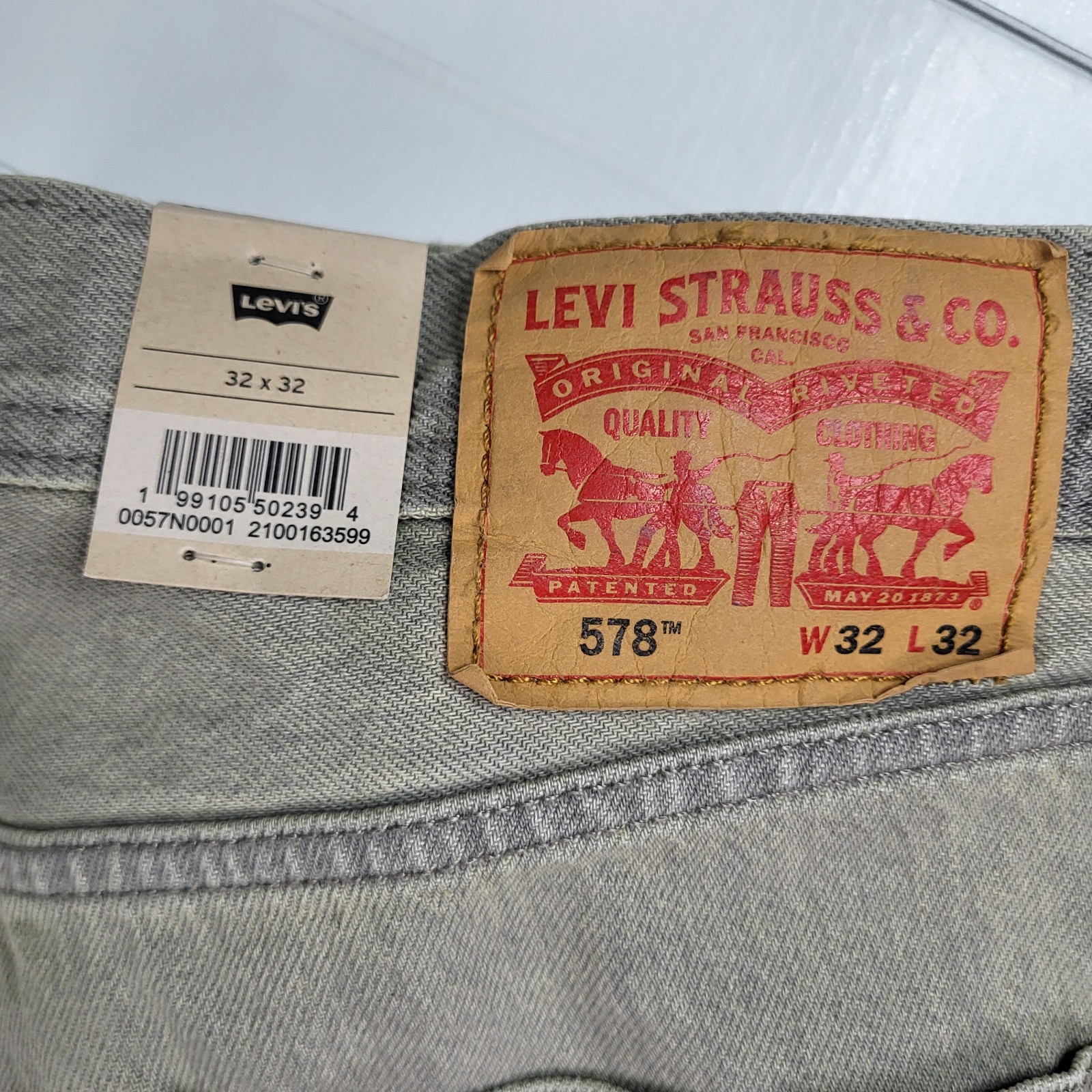 Levi’s 578 Baggy Fit Cargo Jeans 32×32 Mens Light Gray New With Tags Denim