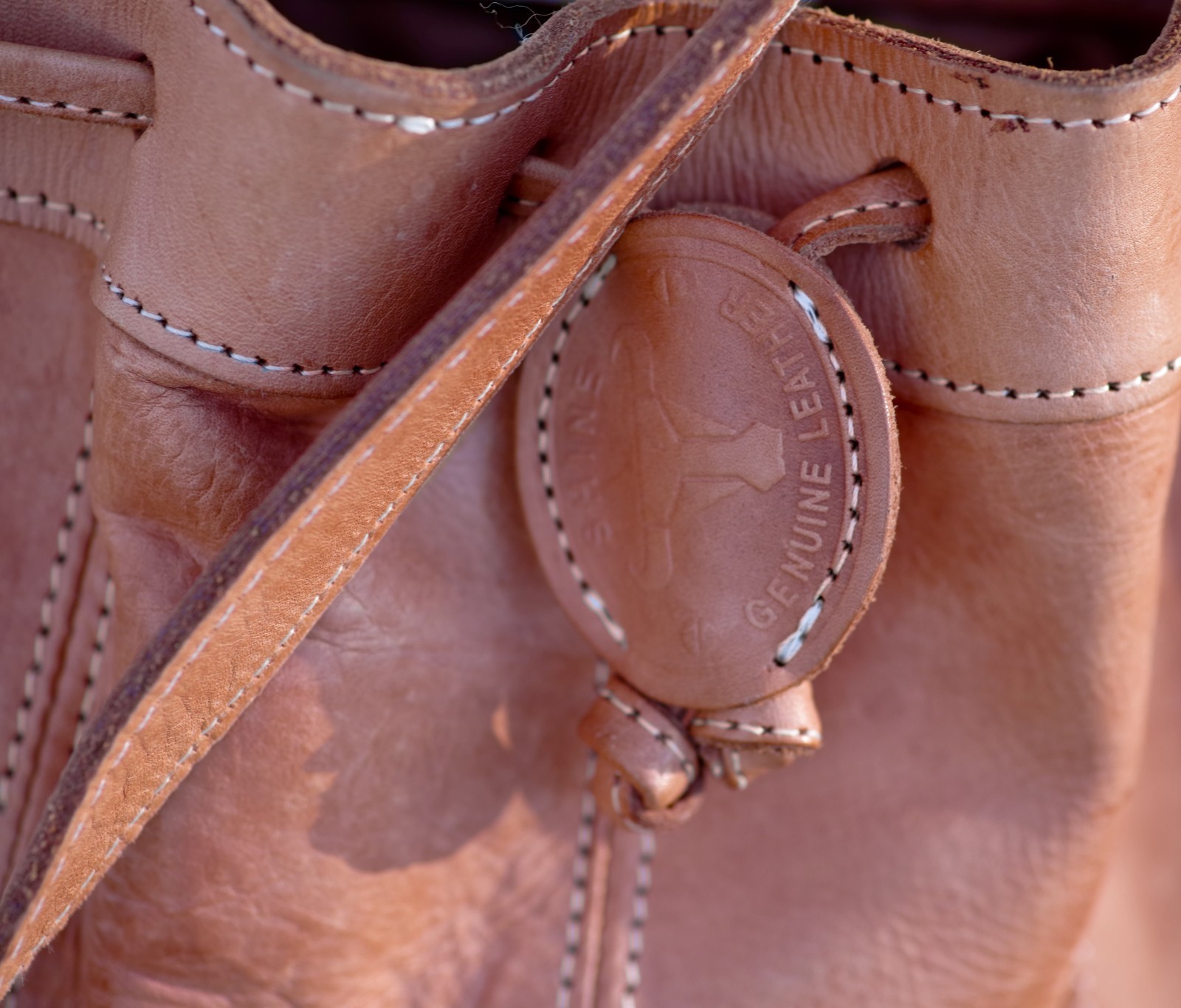 VINTAGE Genuine Leather Hand Tooled Shoulder Bucket Bag Paraguay WONDERFUL BAG!