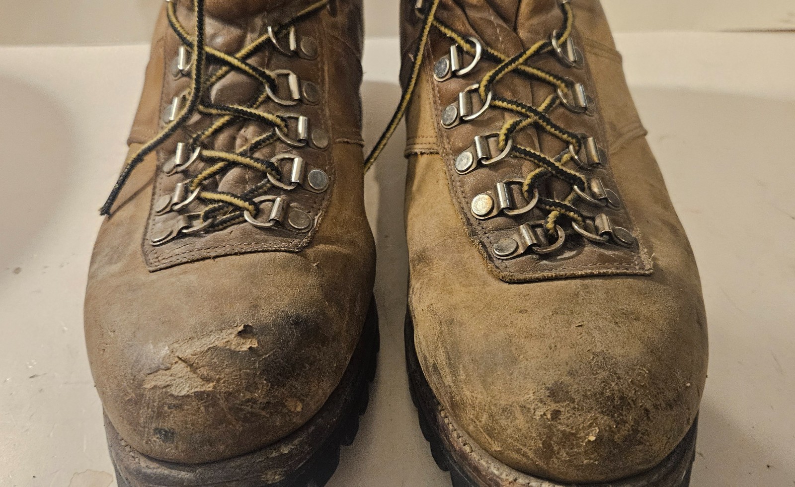 Vtg USA Made Original CHIPPEWA Arctic 8″ Rugged Leather Boots Men’s 10 EE