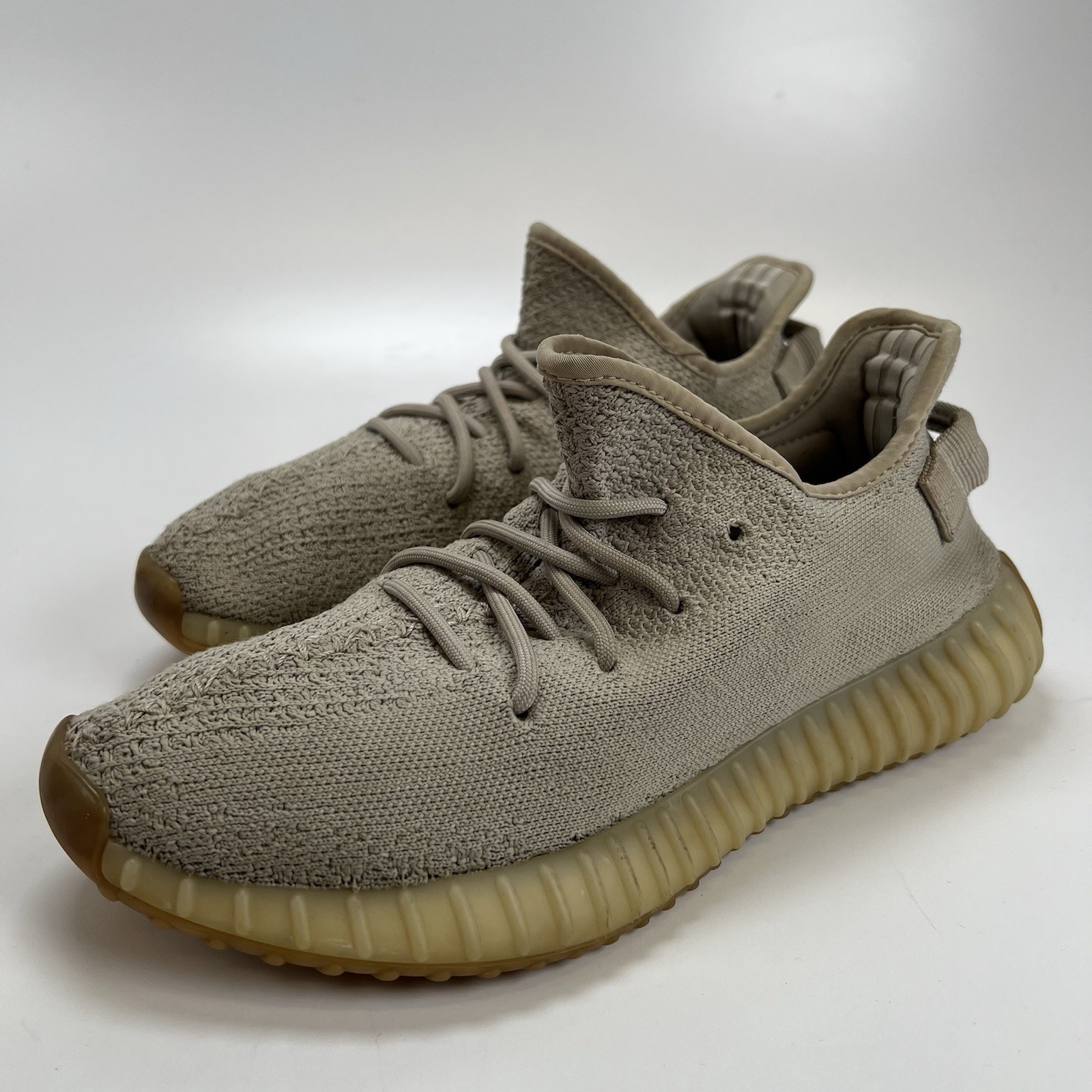 Size 9 – adidas Yeezy Boost 350 V2 Low Sesame
