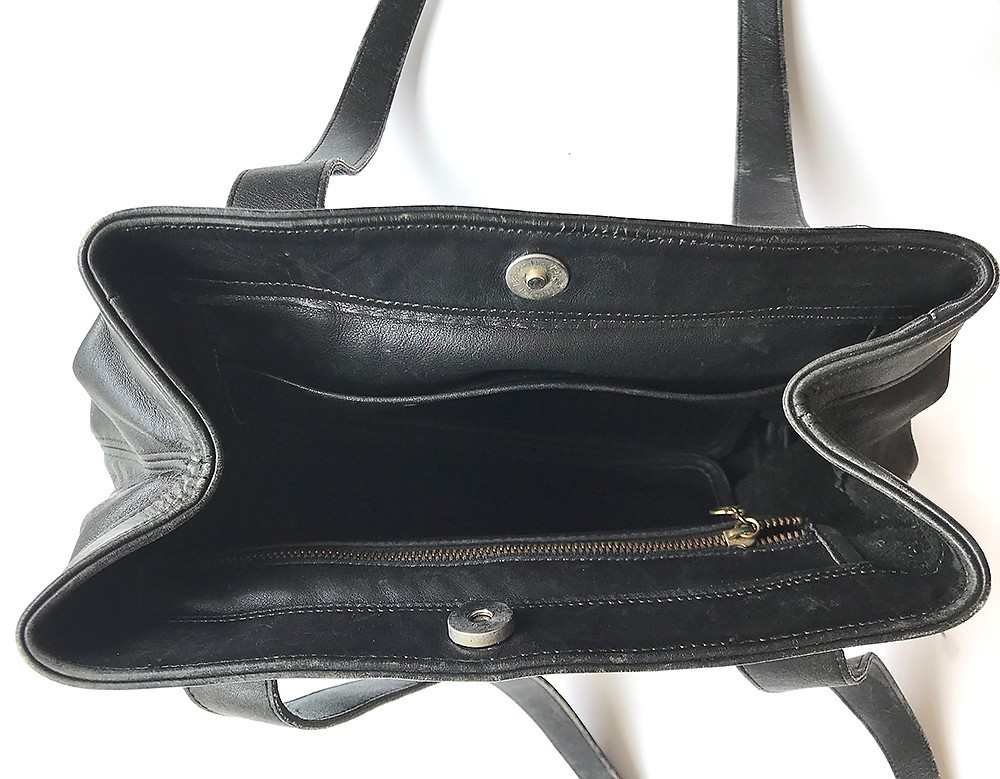 Classic Authenticated Coach New York Ava Cross Grain Leather Chained Tote Black
