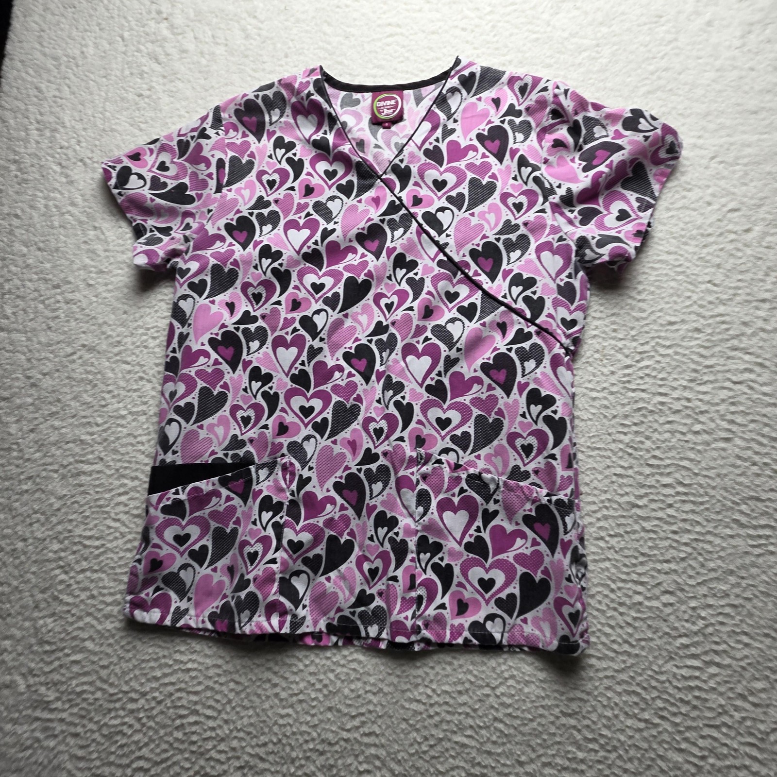 Divine Scrubs By JDM Uniforms Blouse Womens S Pink V Neck Short Sleeve Heart Top