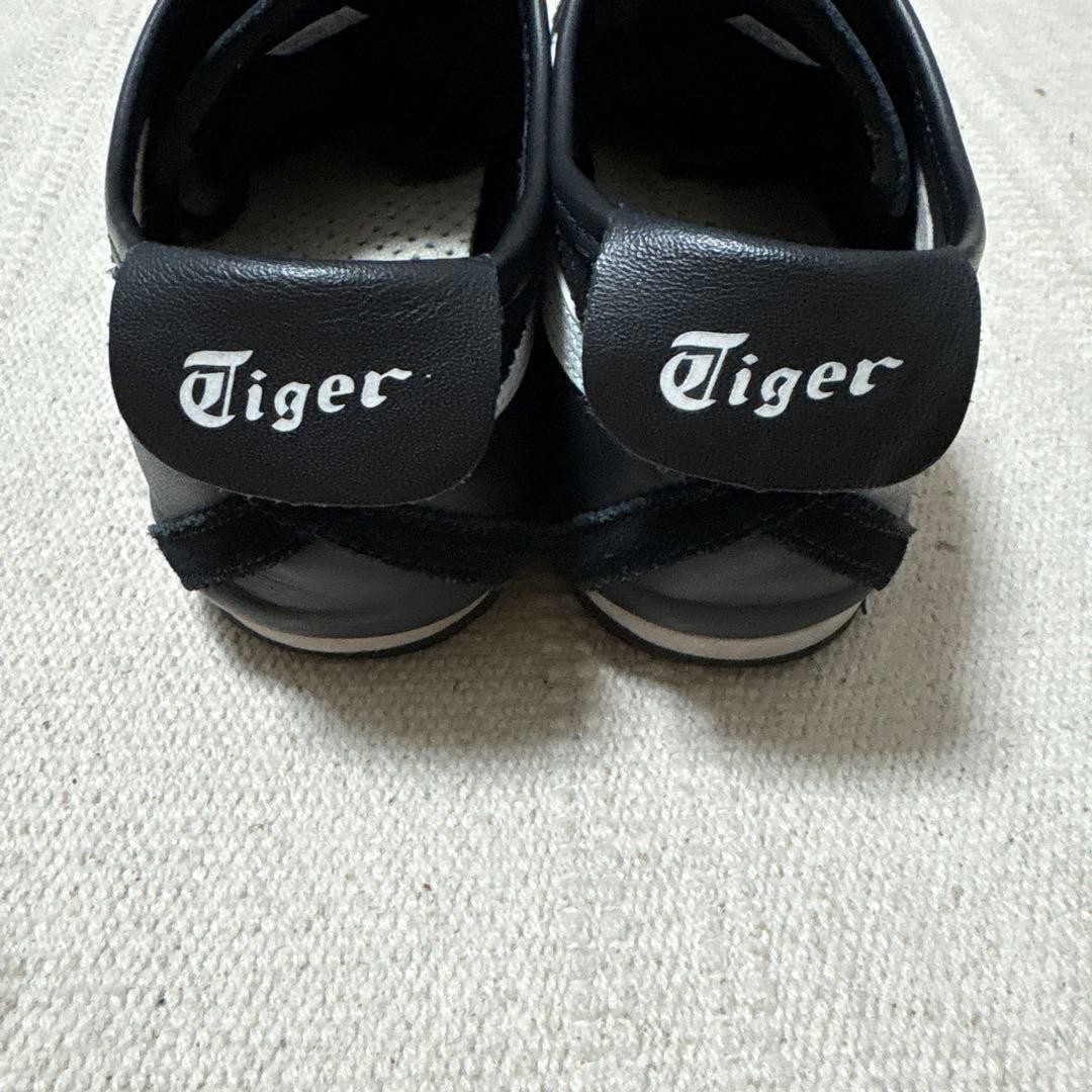 9 Onitsuka Tiger Mexico 66