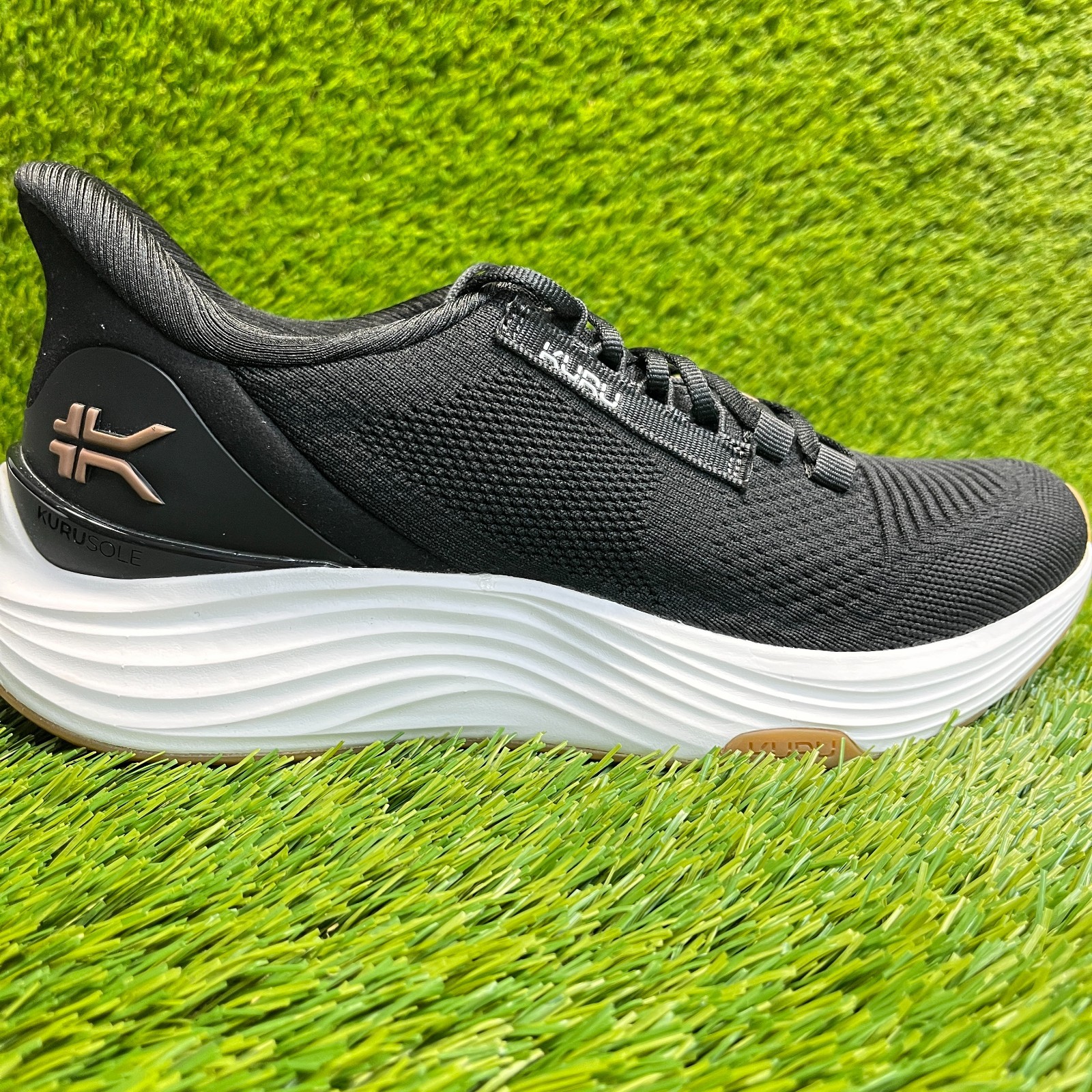 Kuru Atom 2 Womens Size 9.5 Black White Athletic Running Walking Shoes Sneakers