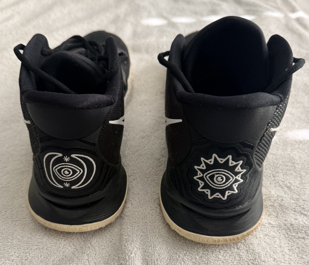 USED Nike Kyrie 7 Black White Brooklyn CQ9326-002 Men’s Size 12 Basketball