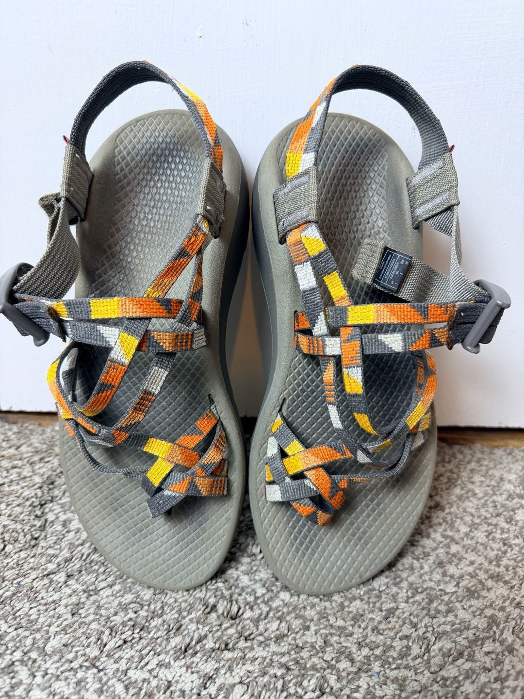 Chaco Women’s Z/2 Classic Sandals Geometric Pattern Size 7