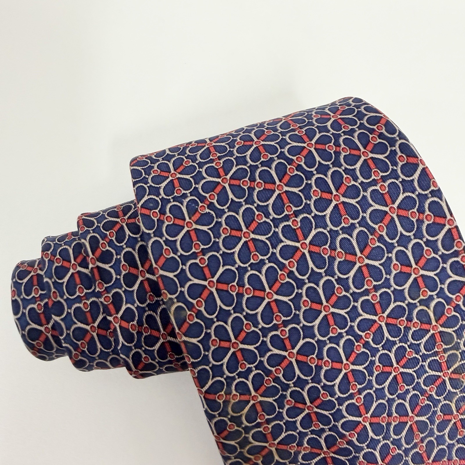 Hermes Men’s Tie Honeycomb Bridle Clover Chain Navy/Red 7078 OA 3 1/8″ x 55″ guc