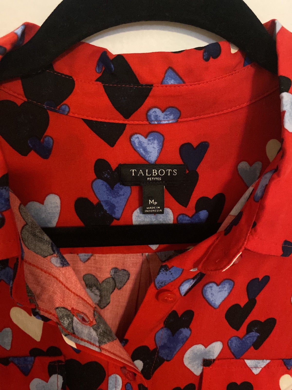 Talbots Shirt Womens PM Red Heart Print Button Front Rayon Long Sleeve Blouse
