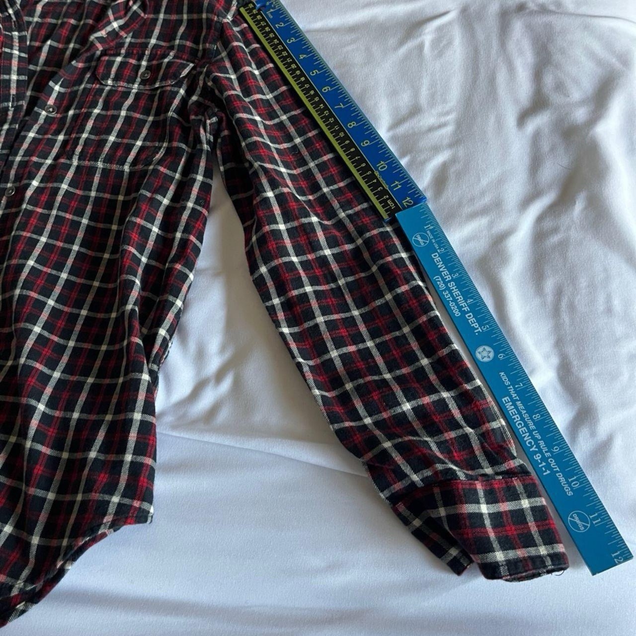Chaps Black & Red Cotton Plaid Flannel Button Down Shirt Size M, Curved Hem