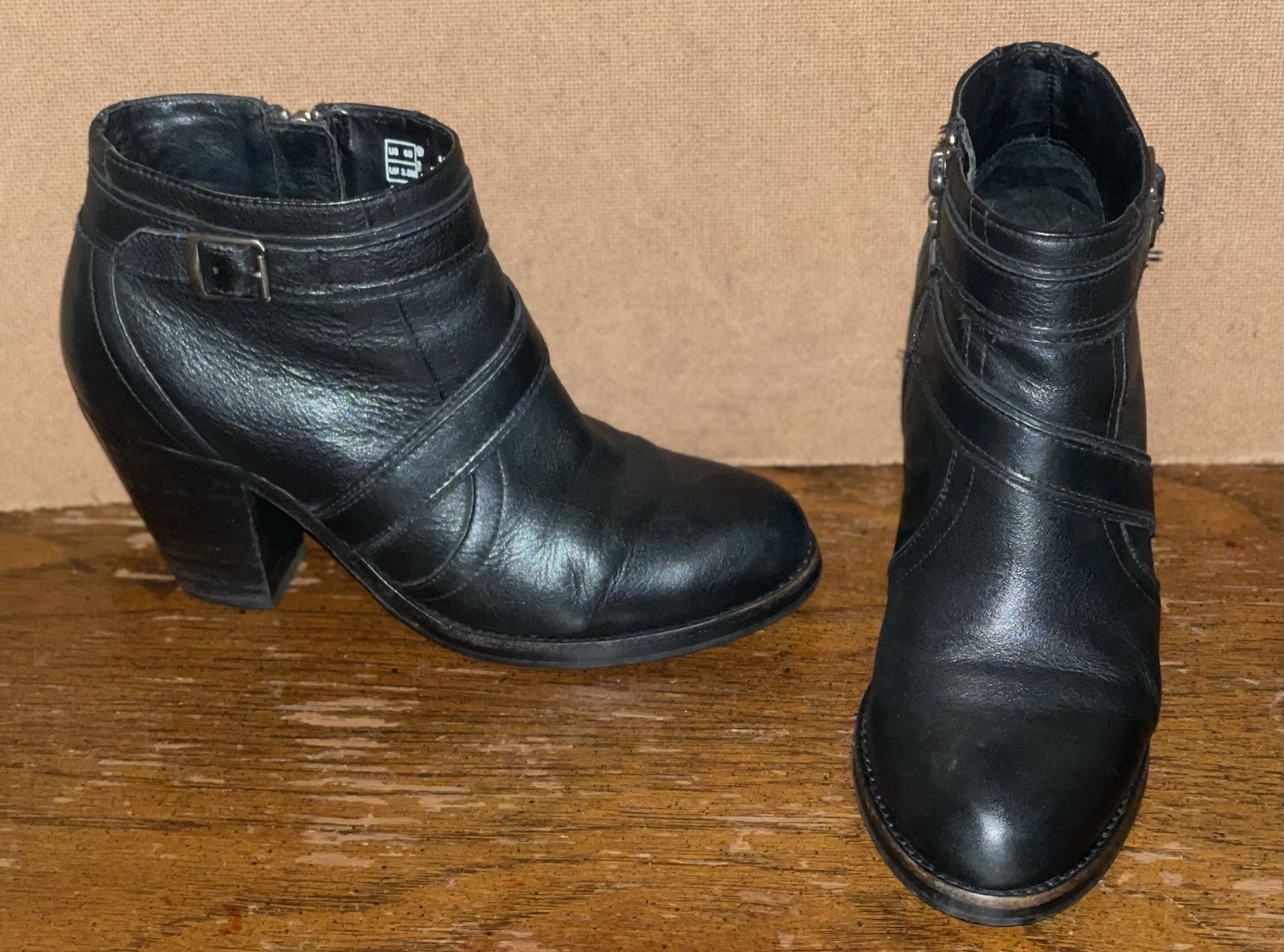 Ariat 450003278 Size 36.5M / US 6B Women’s Black Leather Zip Side Bootie Shoes