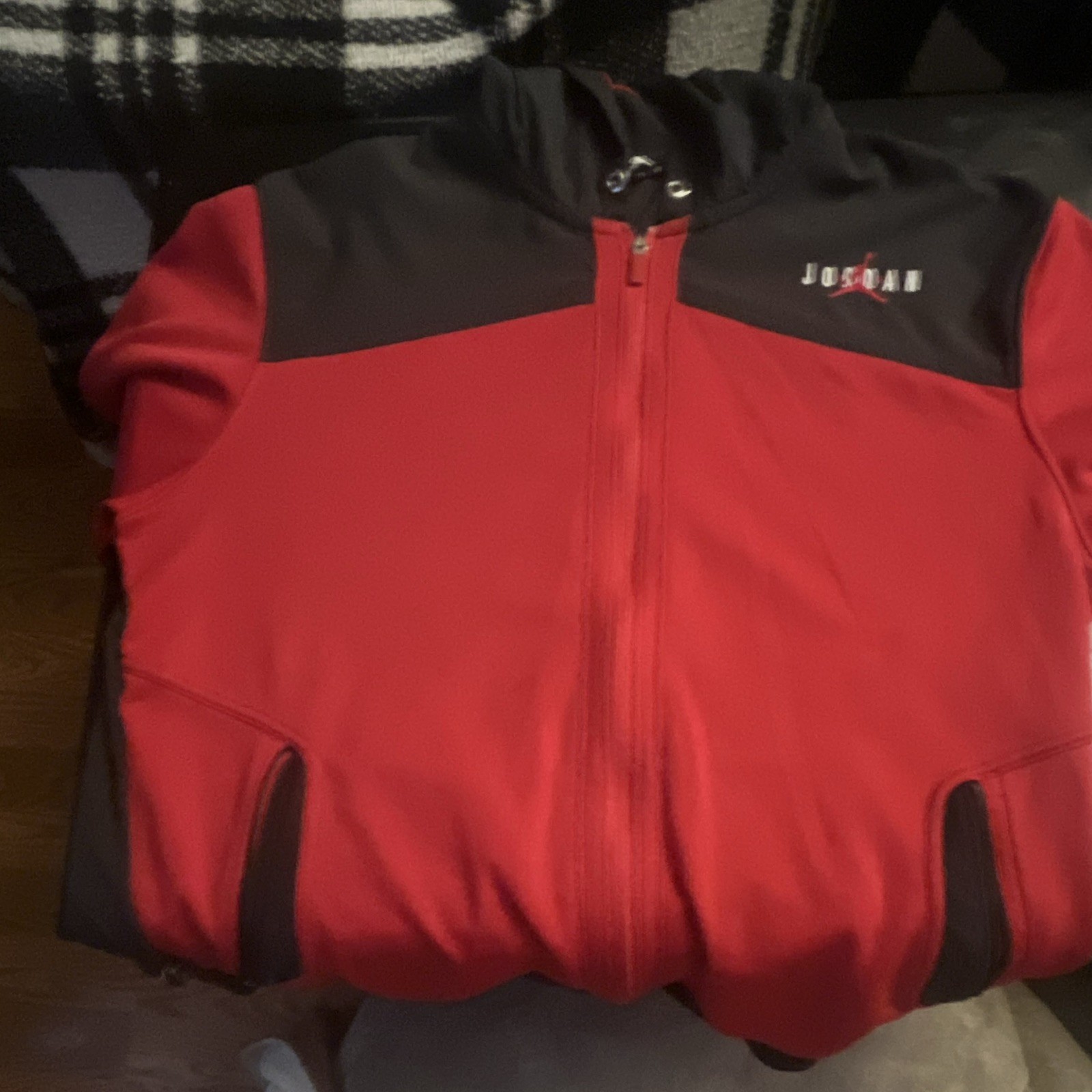 Jordan Men’s Hooded Full Zip Puffer Jacket Red/Black Colorblock XL