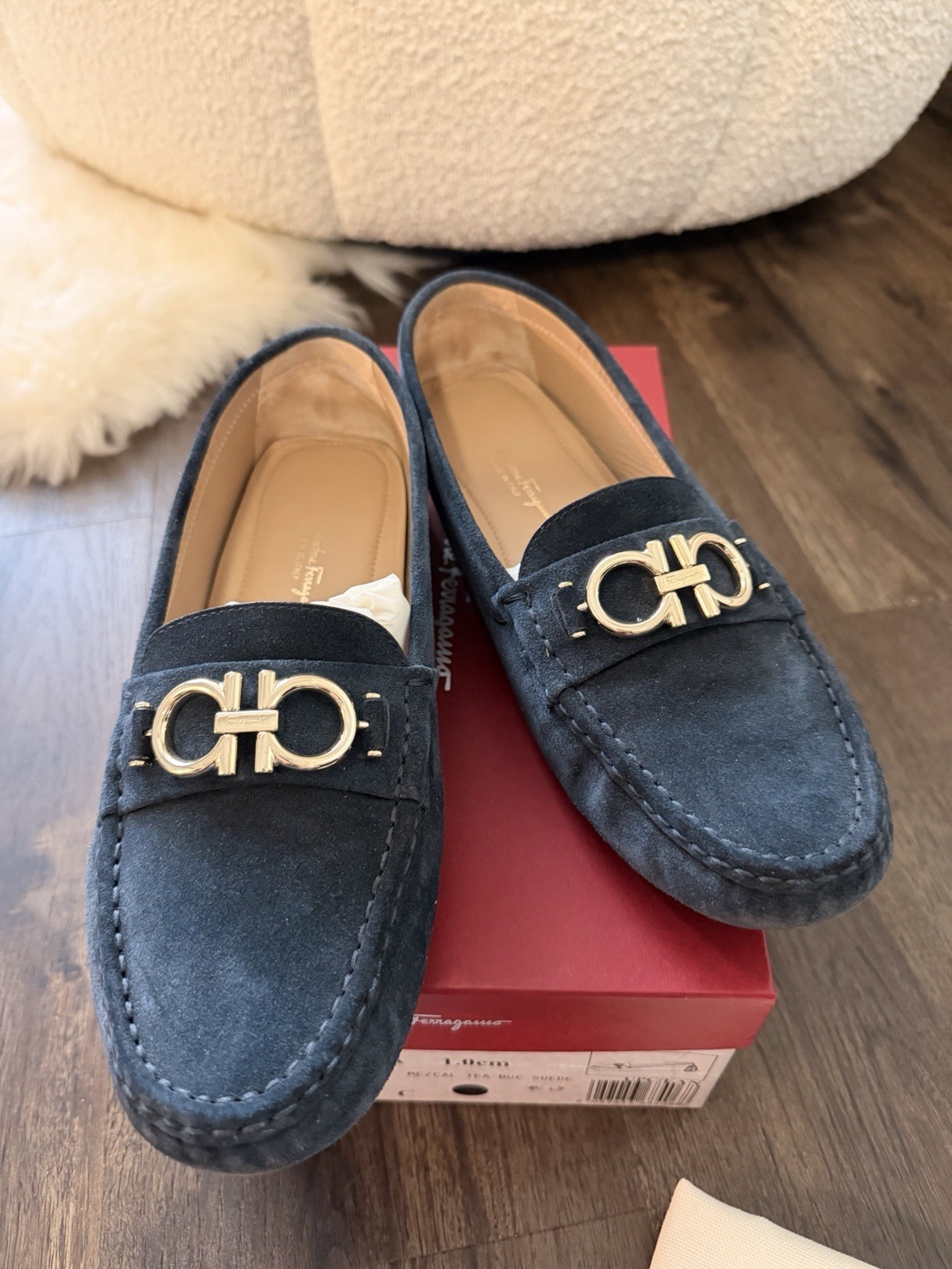 Ferragamo Women Suede Berra Loafers Blue Size 10