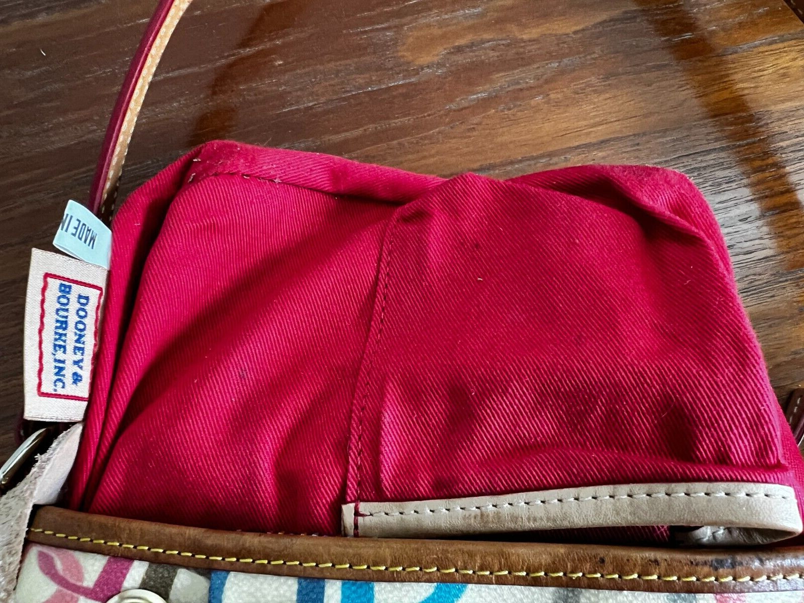VTG Dooney & Bourke Purse SIGNATURE Rainbow Zipper Small 8.75 x 4.75