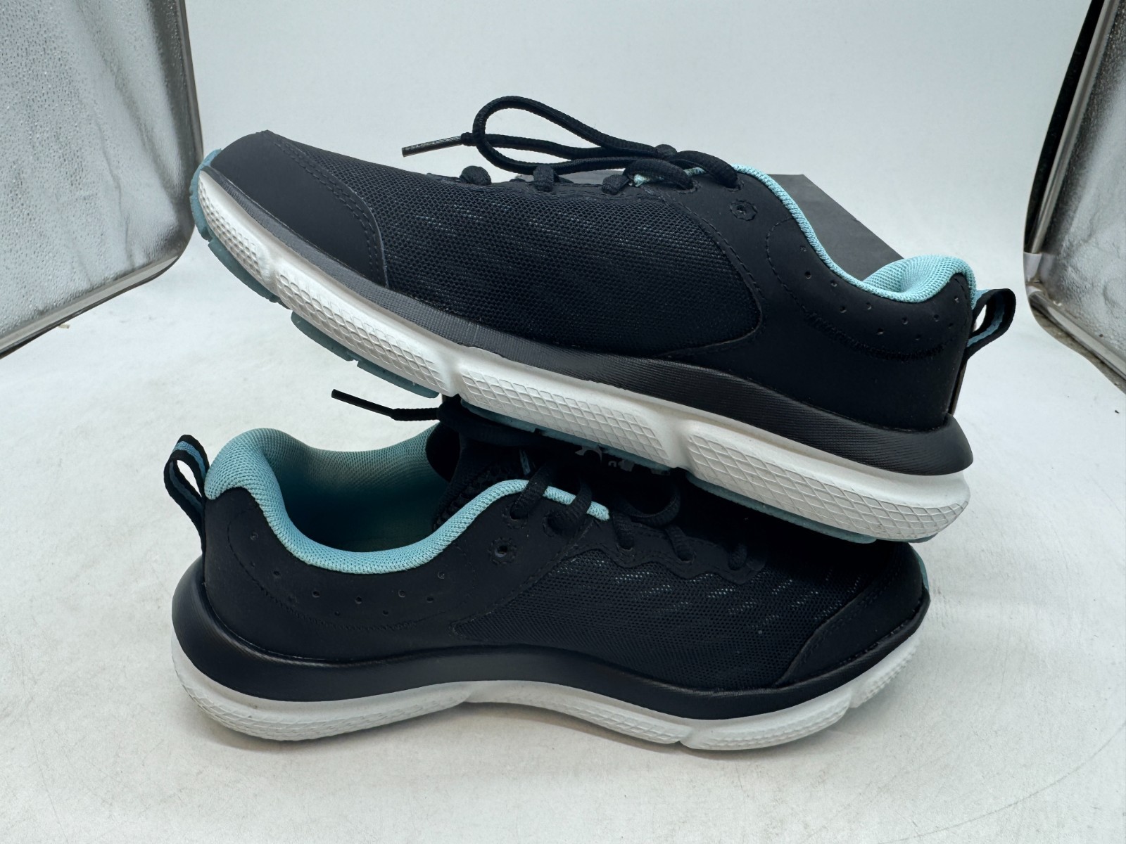 Under Armour Charged Assert 10 Athletic Sneakers Women’s Black Low Top – 8 WIDE
