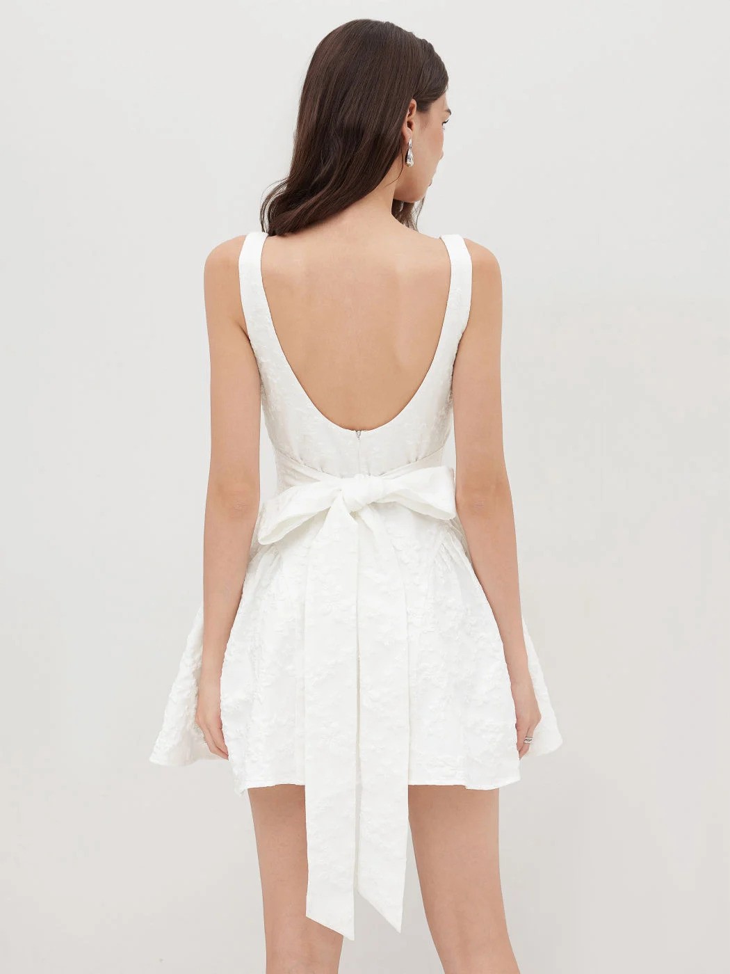 NWT Cider White Jacquard U-neckline Floral Backless Bowknot Mini Dress