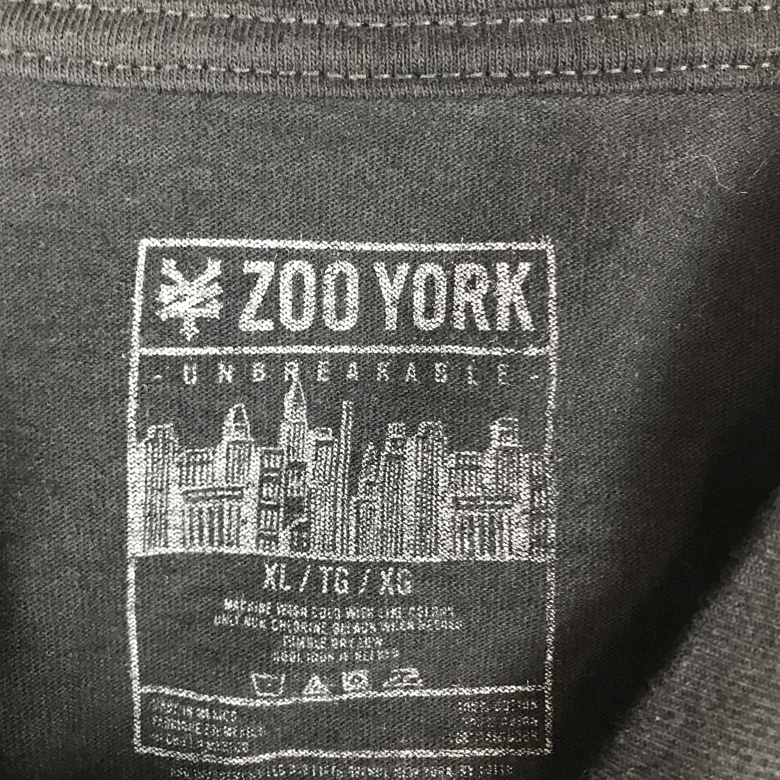 Zoo York Shirt Mens XL Black Red Box Logo Graphic Skateboarding Tee Streetwear