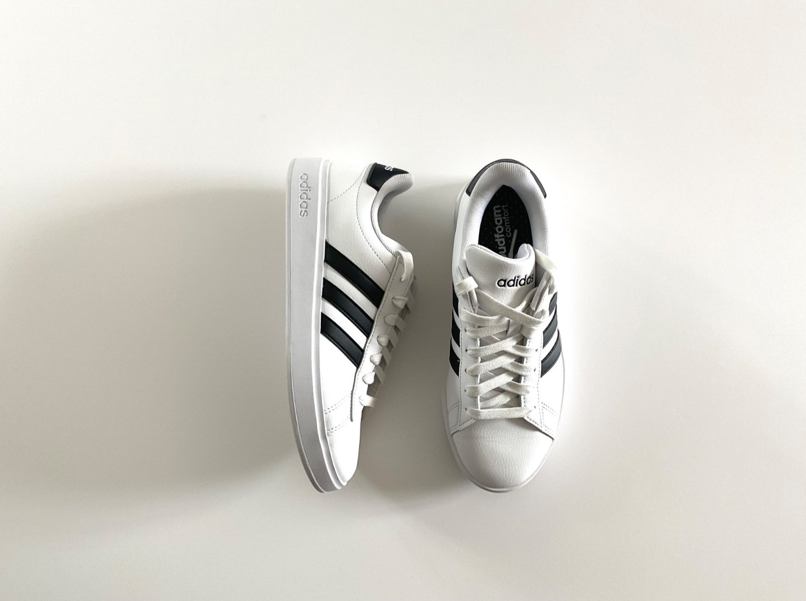 Adidas Women’s Grand Court 2.0 White Cloudfoam Comfort Sneakers Size 6.5