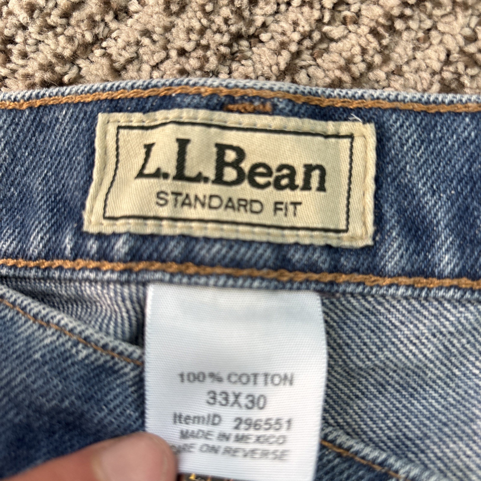 LL Bean Classic Fit Light Wash Blue Denim Jeans Mens 33×30 Straight Leg