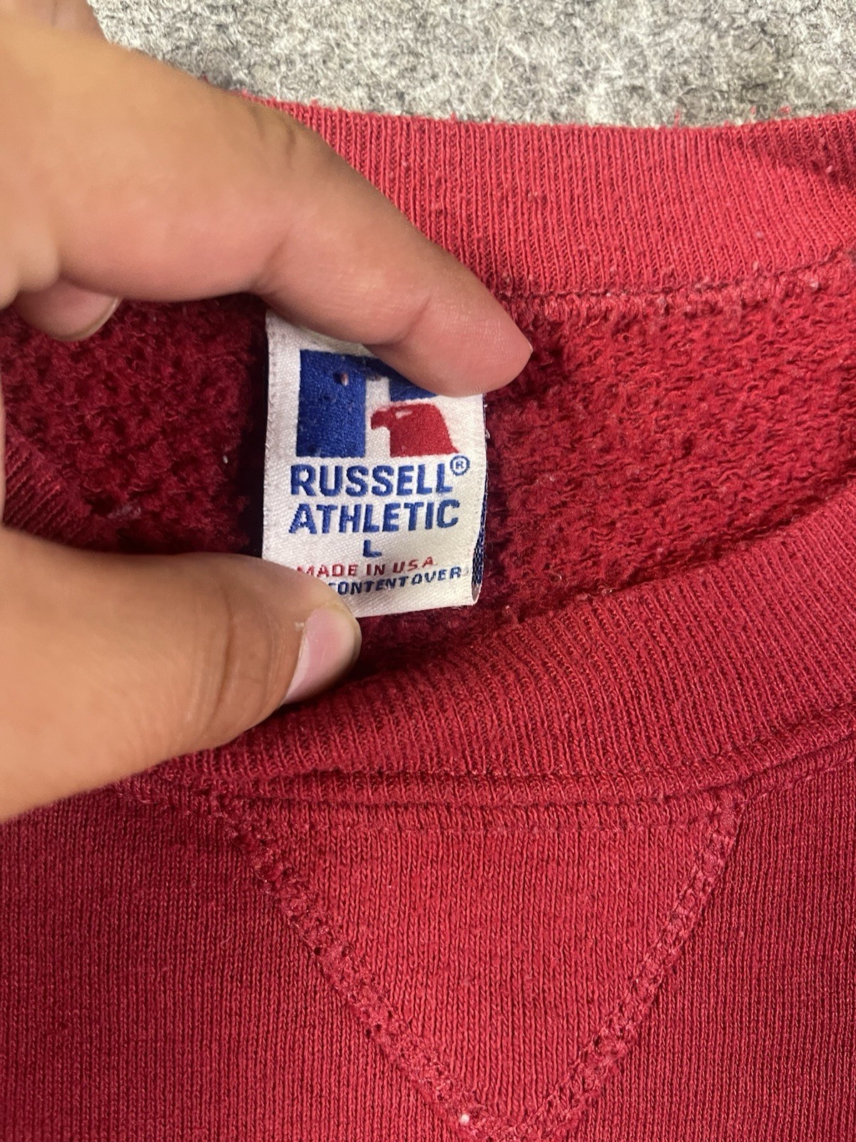 Vintage Russell Athletic Mens Large Blank Crewneck Sweatshirt Red 90s Logo USA L