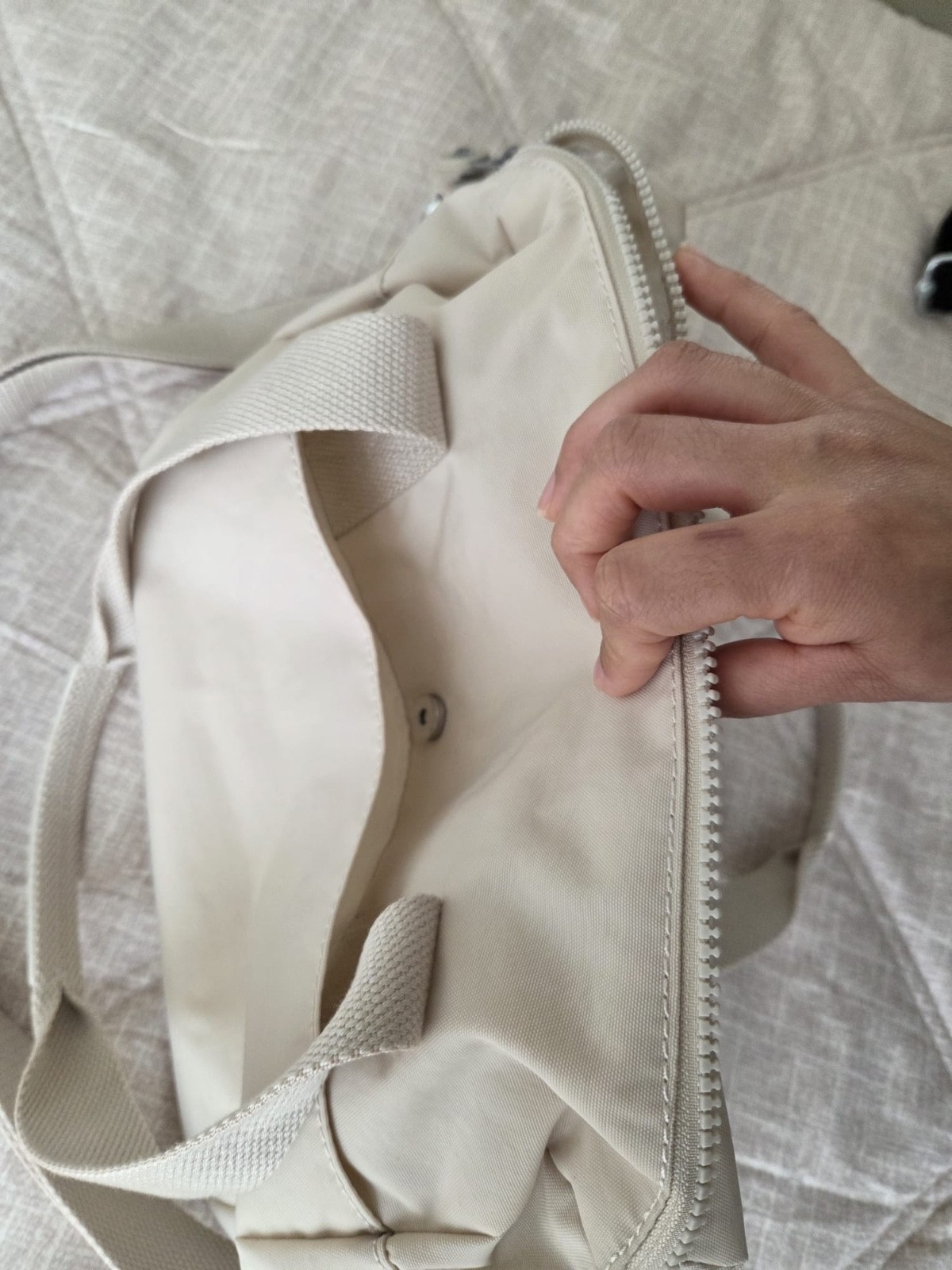NEW Kipling Klara Satchel crossbody bag (Beige) with adjustable strap