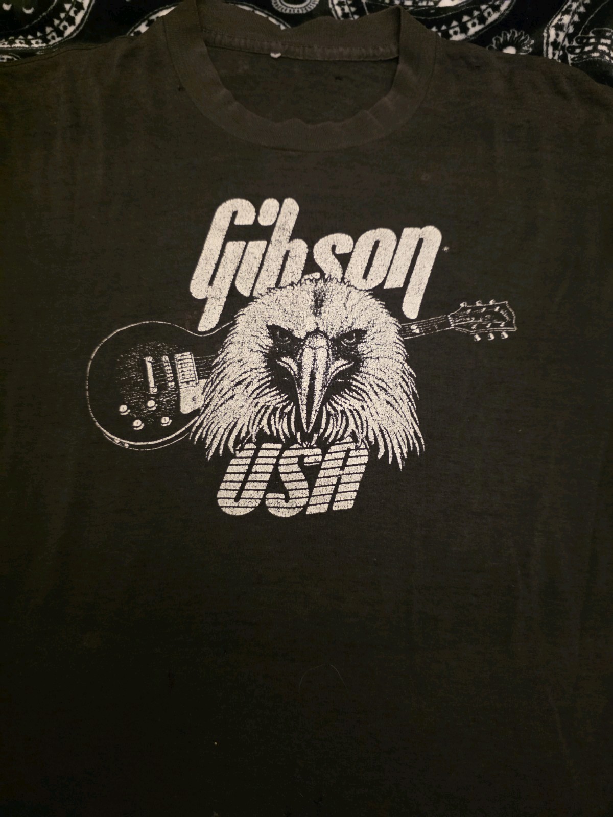 GIBSON USA VINTAGE Black T-SHIRT MEDIUM GIBSON Guitars Logo