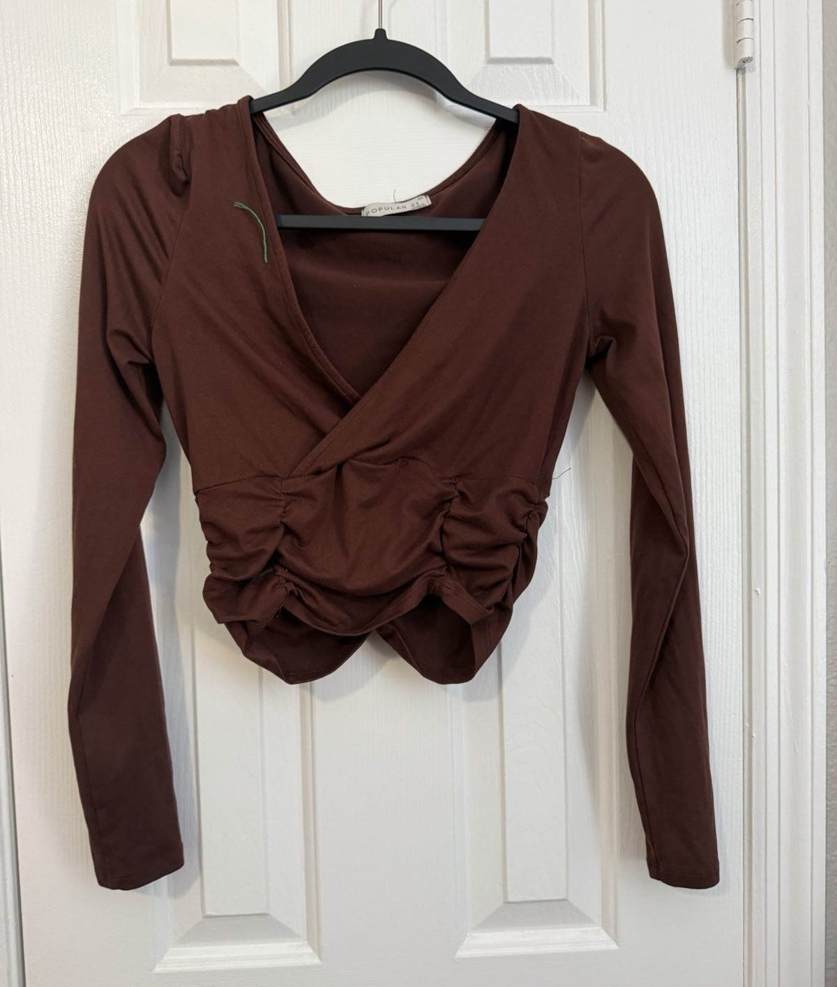 Popular 21 Women’s M Brown Ruched V-Neck Long Sleeve Cropped Stretch Blouse