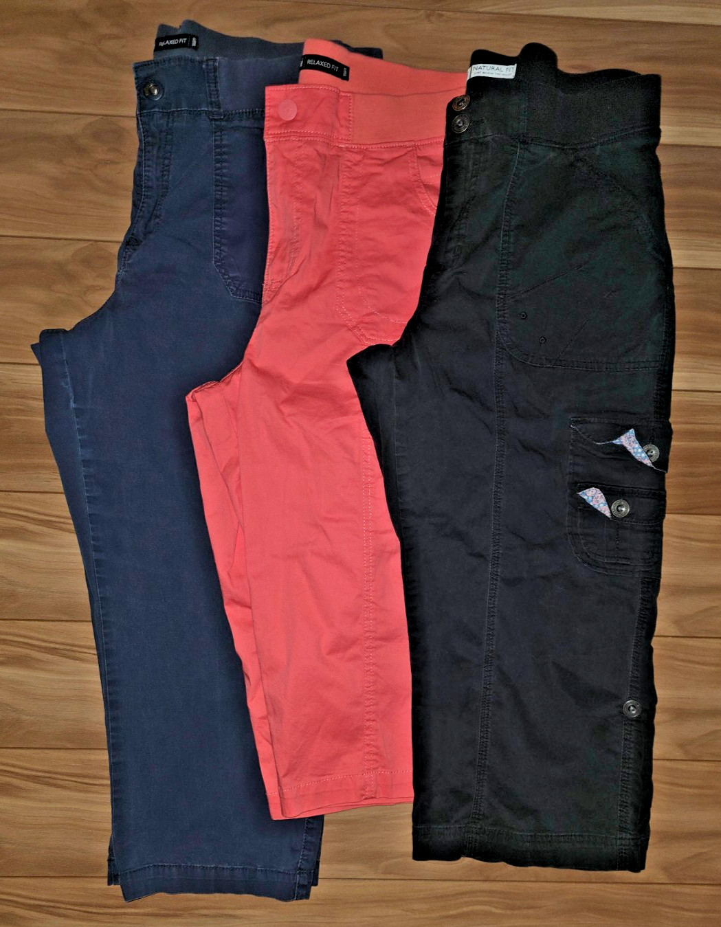 Bundle of 3 Lee Women’s Capris Size 14 & 16 – Black Pink Blue – Fit Like 14