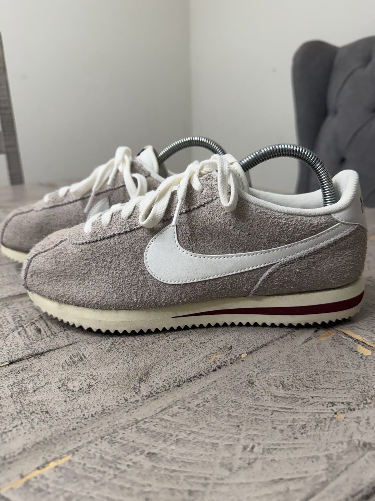 Nike Cortez Vintage Muslin Hairy Suede Sail Burgundy HF3142-001 Men’s Size 7.5
