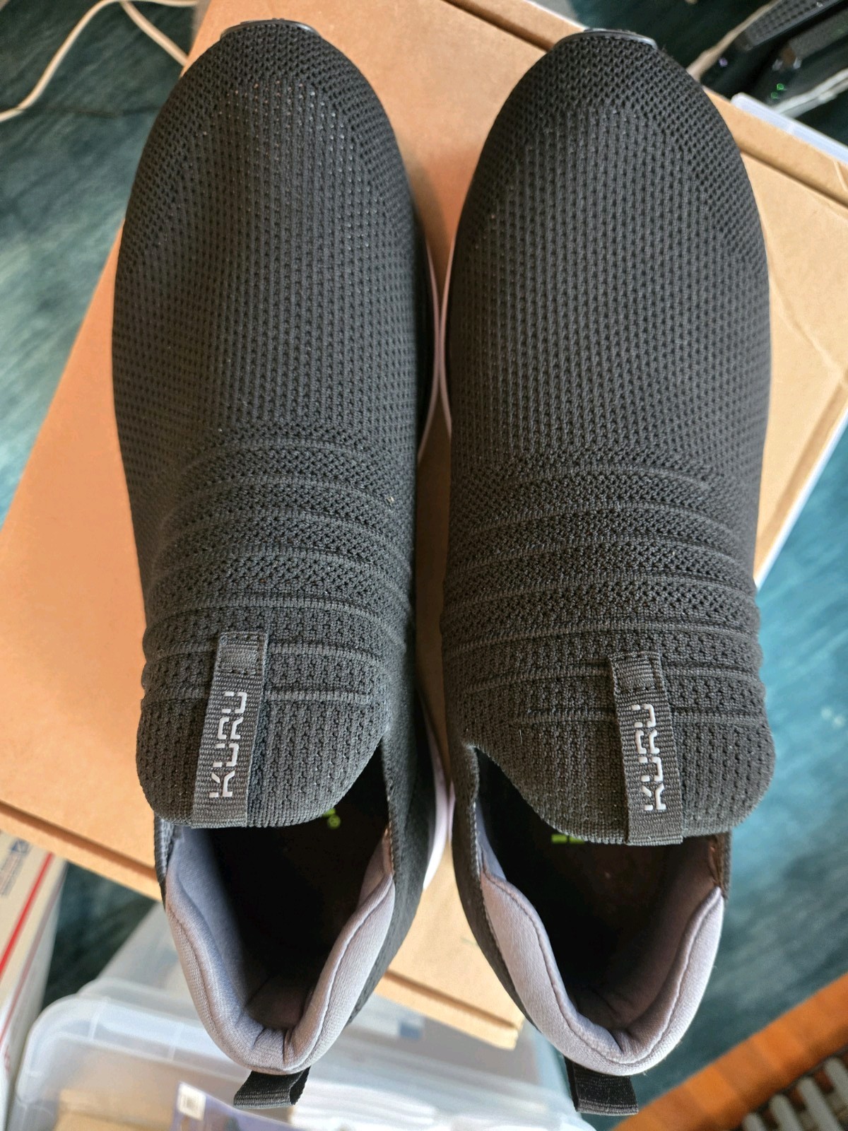 KURU ATOM Slip-On, Jet Black/slate gray, Mens 11.5B Medium US