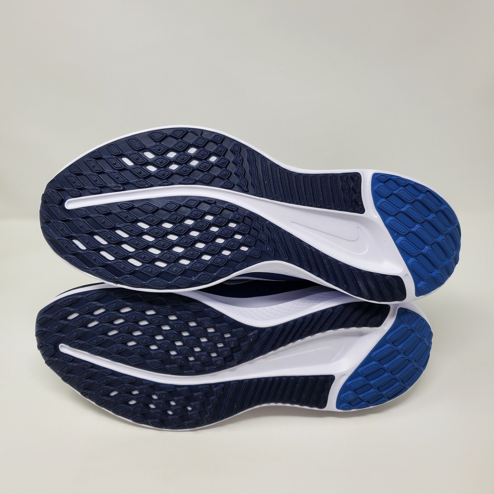 Nike Quest 5 Midnight Navy DD0204 400 Men’s Size 11.5 Running Workout Sneaker