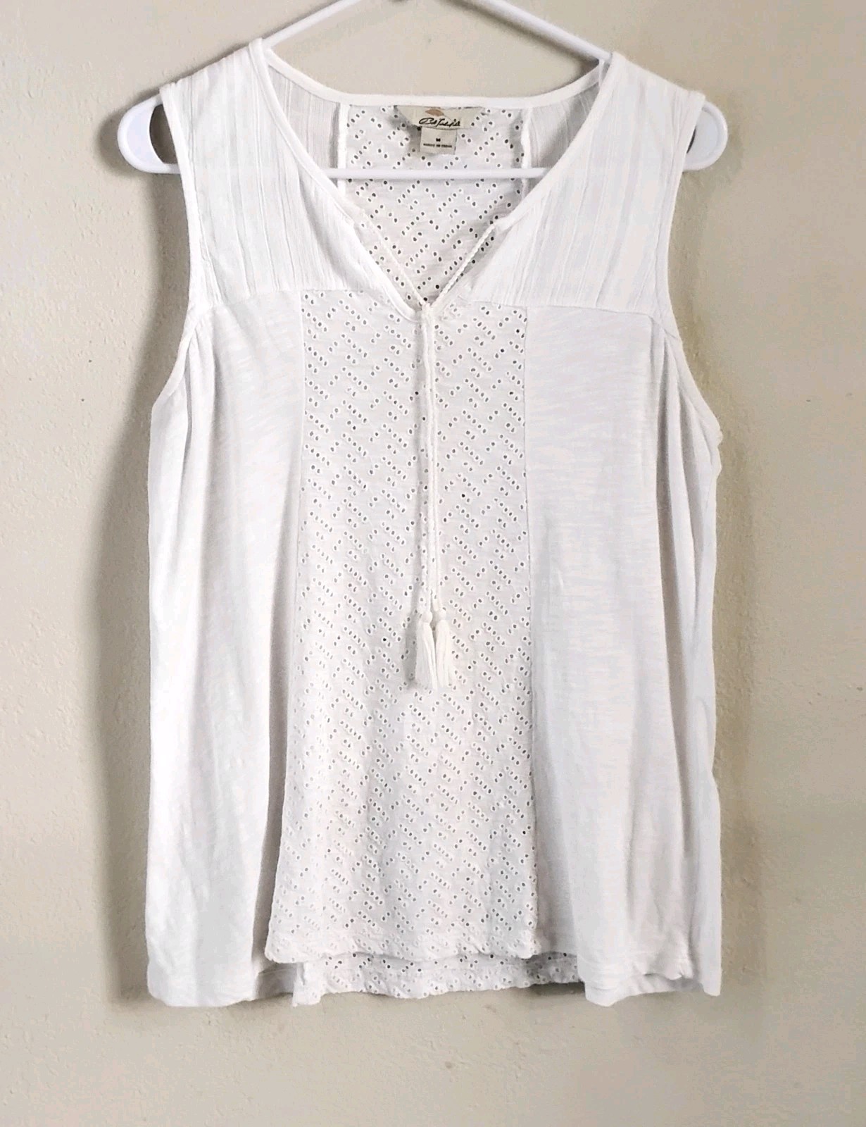 Bob Timberlake Women’s White Cotton Eyelet Top Size M V Neck Tassel Tie India