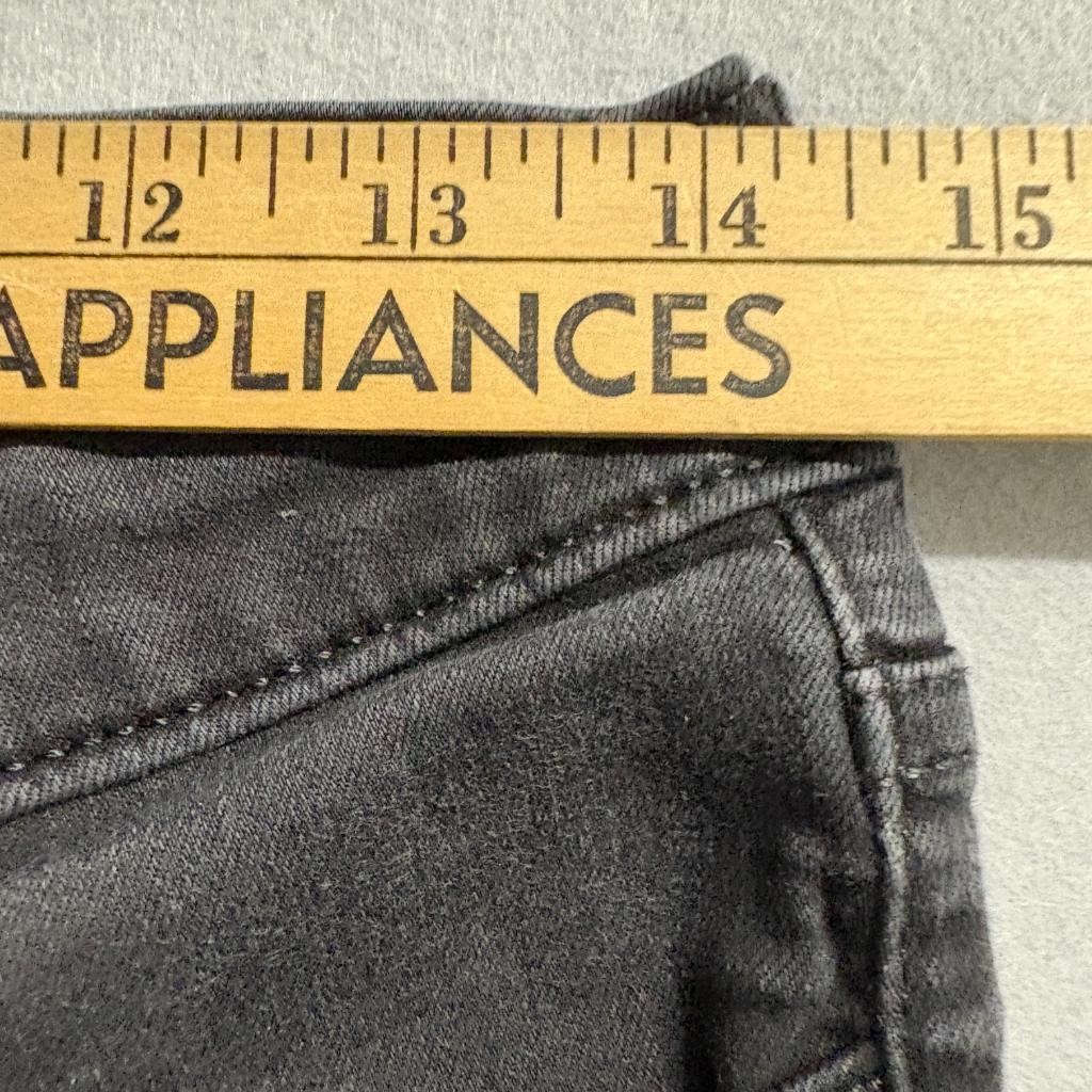 Levi’s 311 Shaping Skinny Jeans Womens Size 29×32 Black Denim Stretch Pants