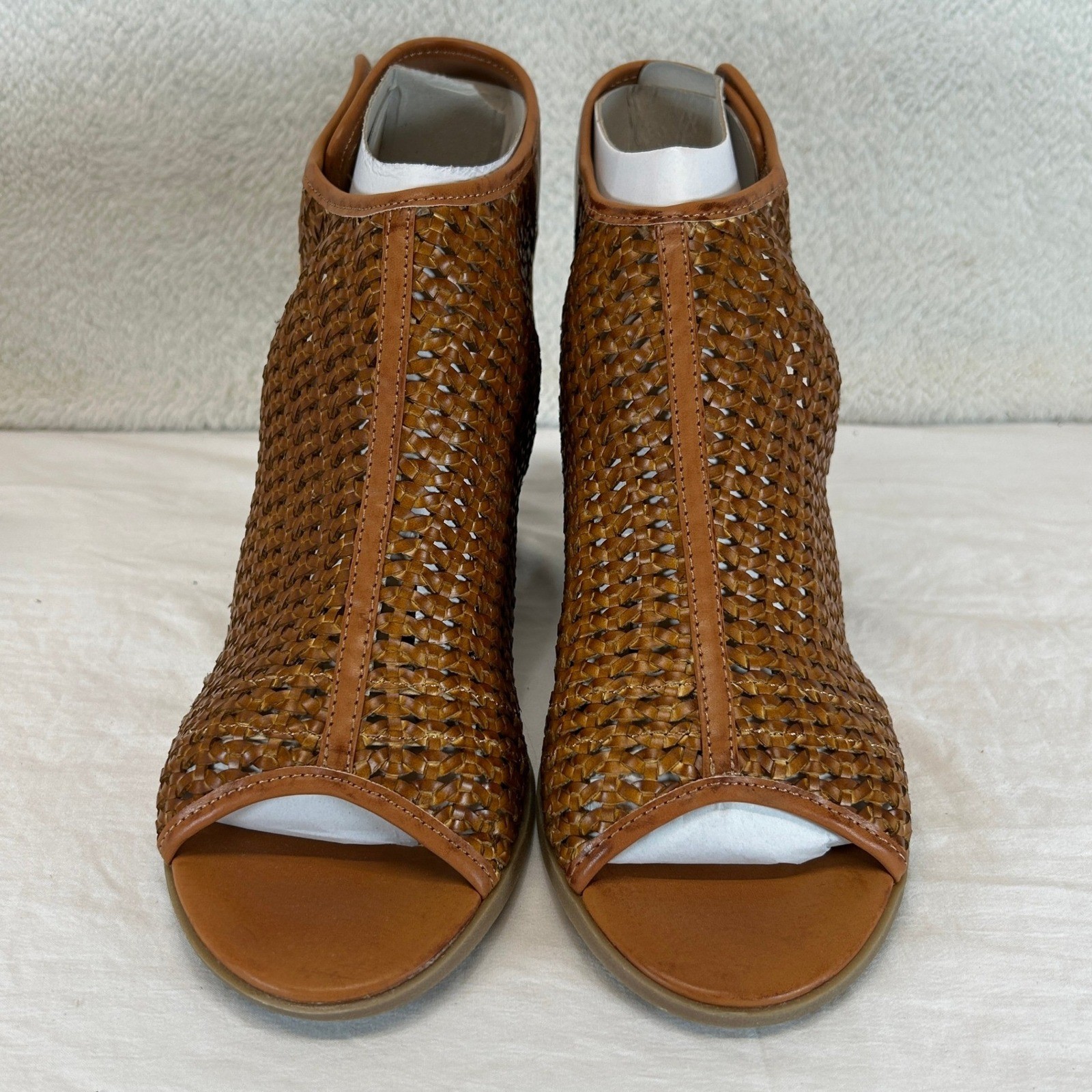 Indigo Rd Irpeele Womens Medium Brown Woven Open Toe Block Heel Sandals 11 New