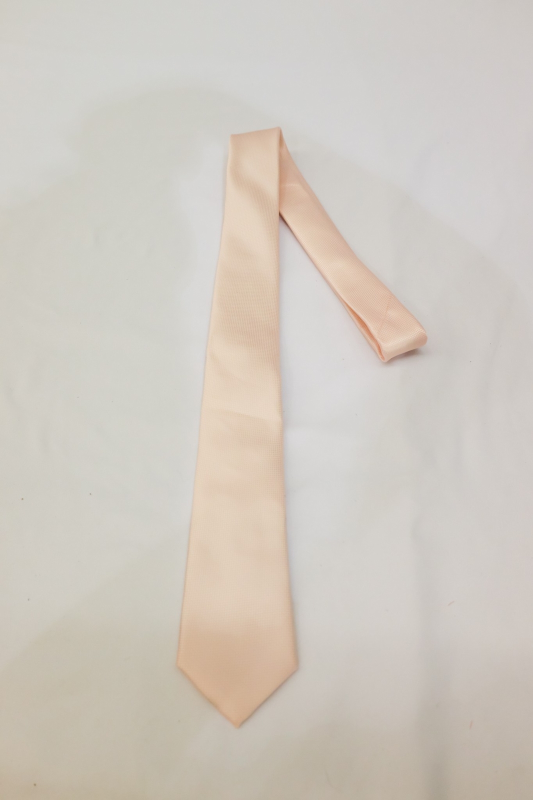 Sprezza Men’s Faux Silk Solid Neck Tie TH8 Baby Pink Size 2.75″X57″