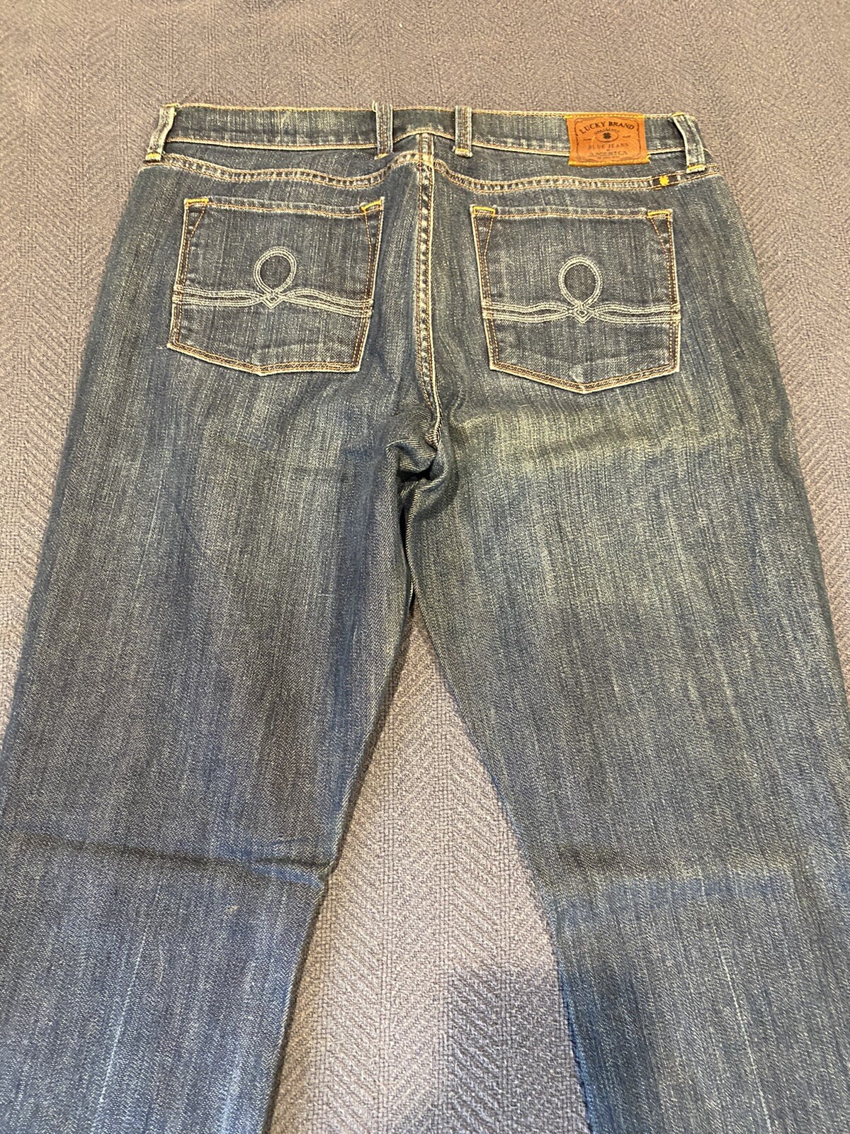 Lucky Brand Women’s Sofia Boot Jeans size 12/31 98% cotton 2% Spandex Stretch