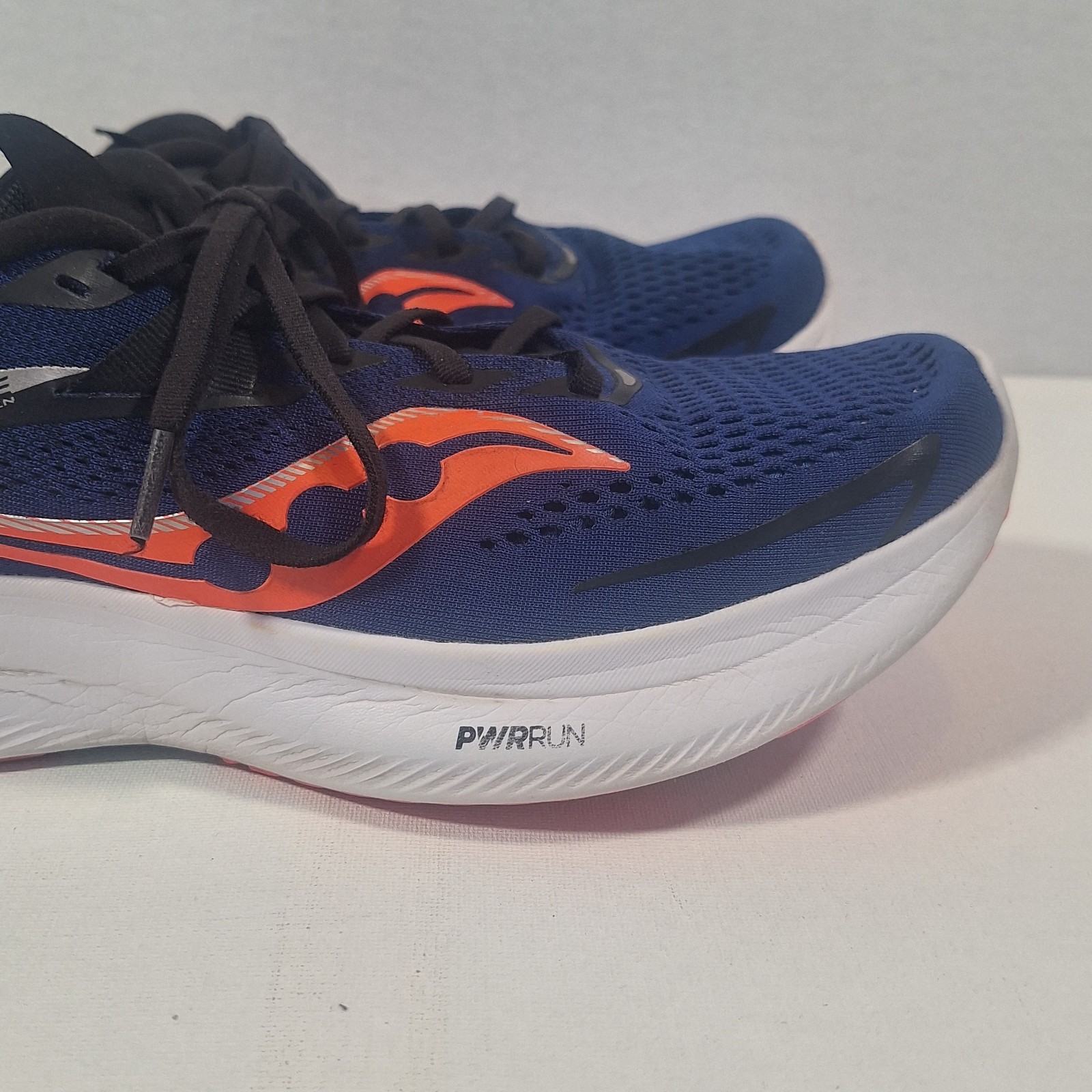 Saucony Ride 15 Men’s Size 10.5 Navy Silver Running Sneakers Athletic Shoes EUC