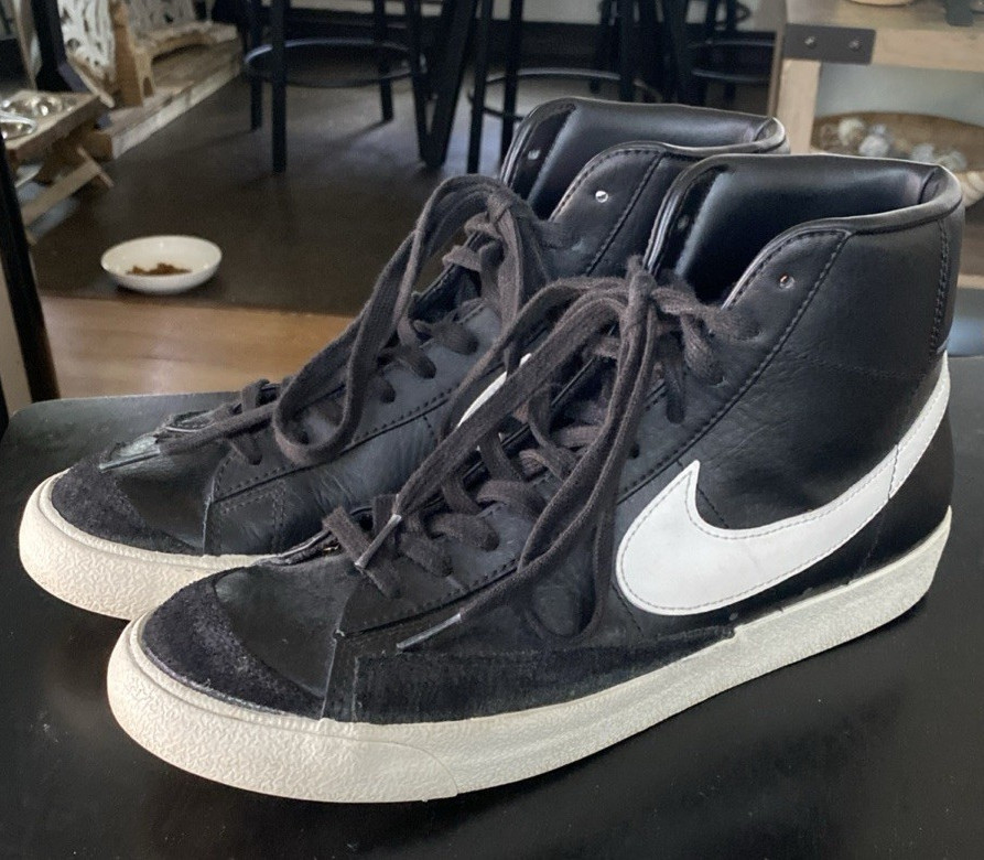 Nike Blazer Mid ’77 Vintage Black/Sail Mid Top Leather Sneaker size US 10
