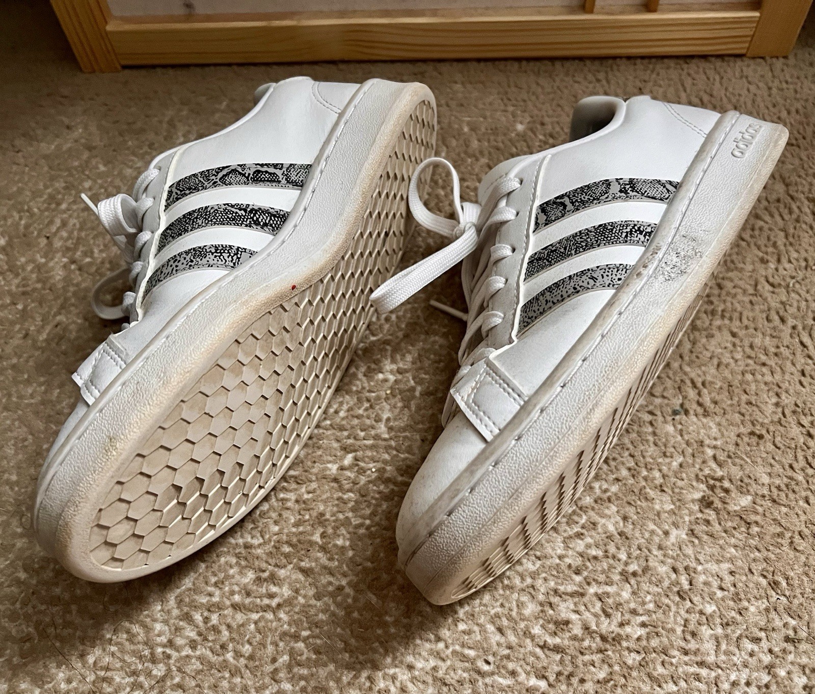 Snake print stripes! Cloudfoam Comfort Adidas US 6.5 UK 5 FR 38 JP 235