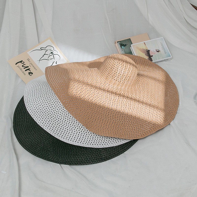 Women’s Straw Woven Beach Hat With Oversized Eaves