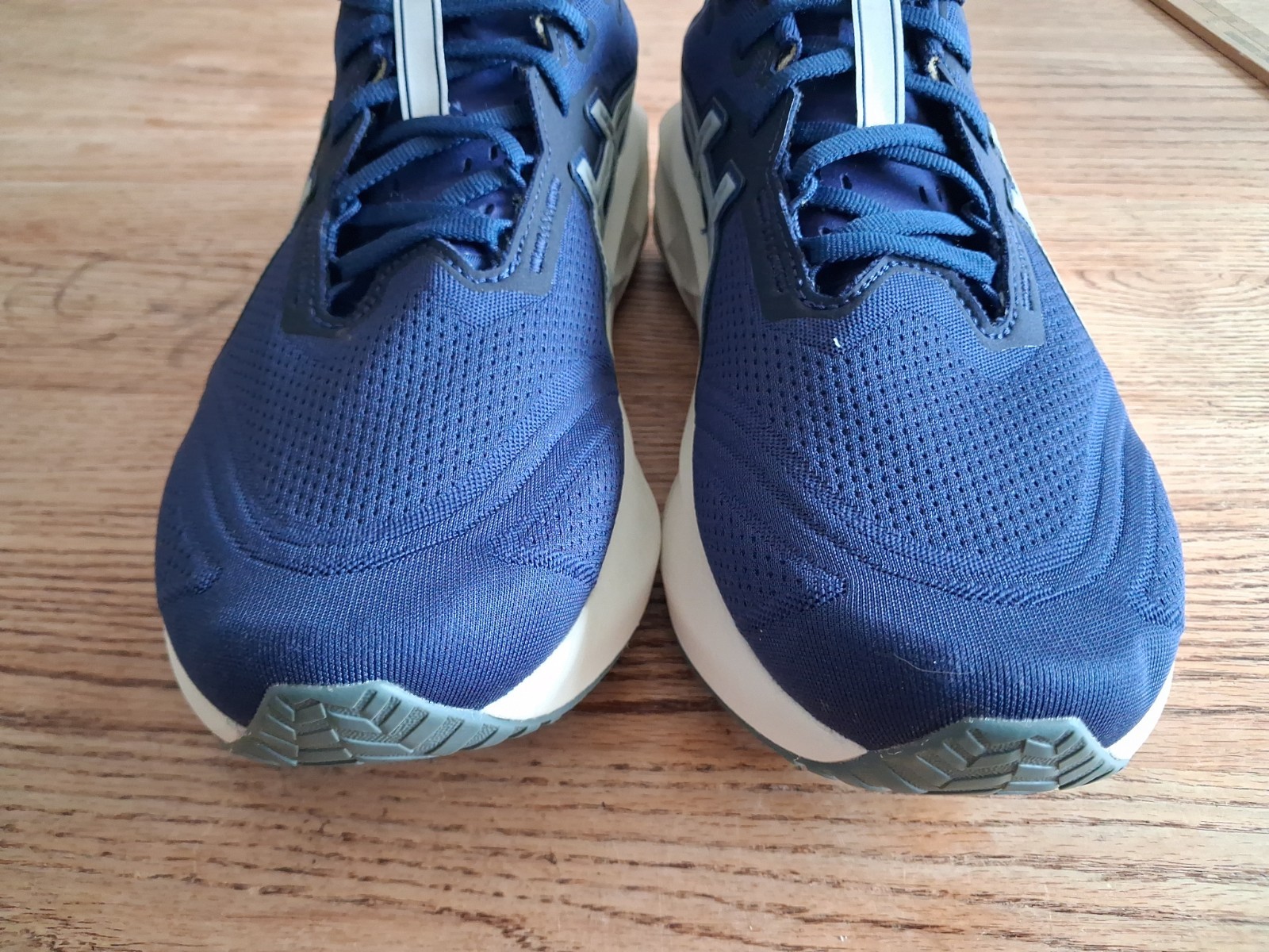 Asics Novablast 5 Atc 1011C027-400 Mens Sz 11 Indigo Blue Running Shoes VGUC
