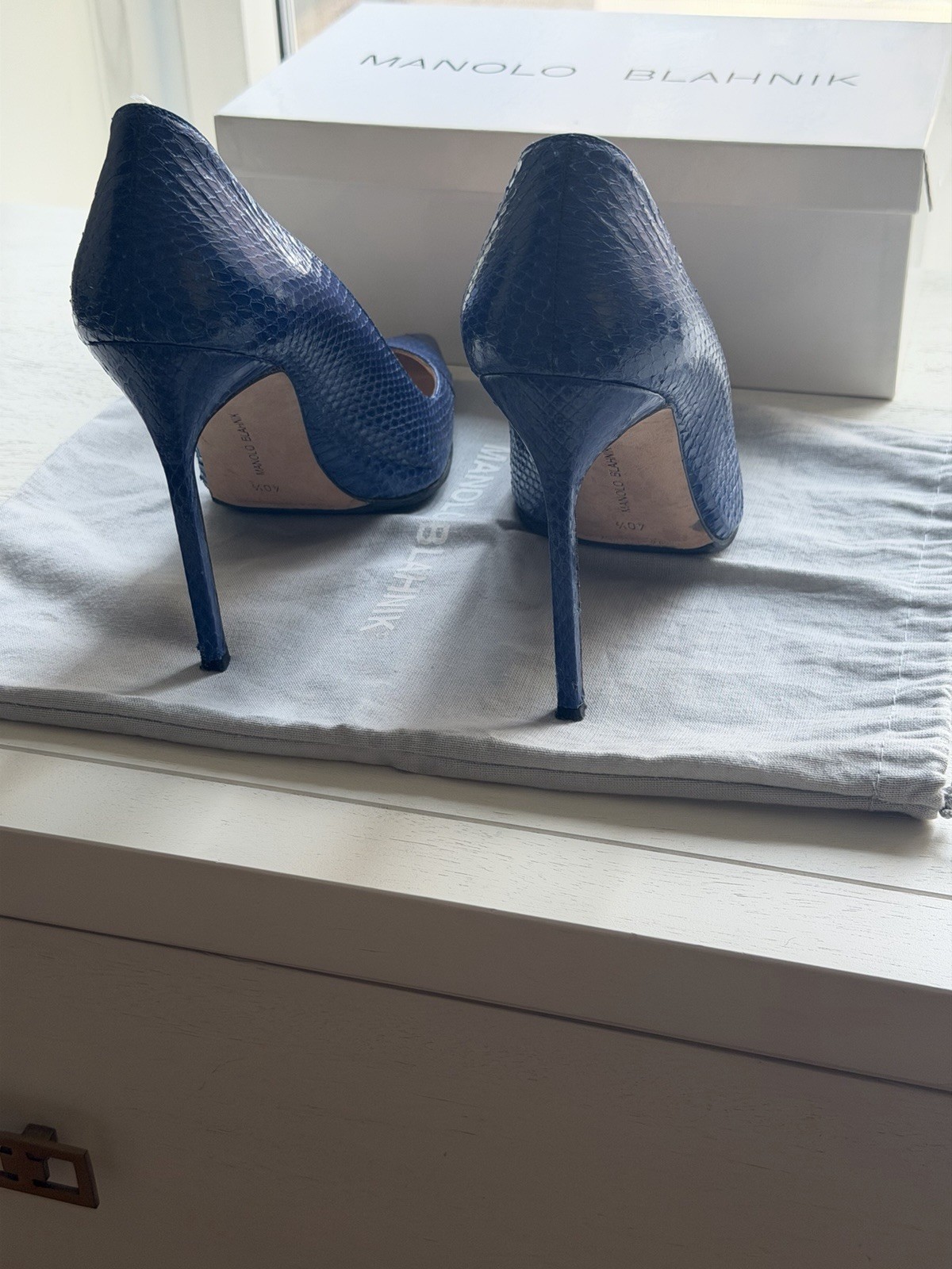 Manila Blank Blue Lizard 115mm Pumps Women’s Size 40.5