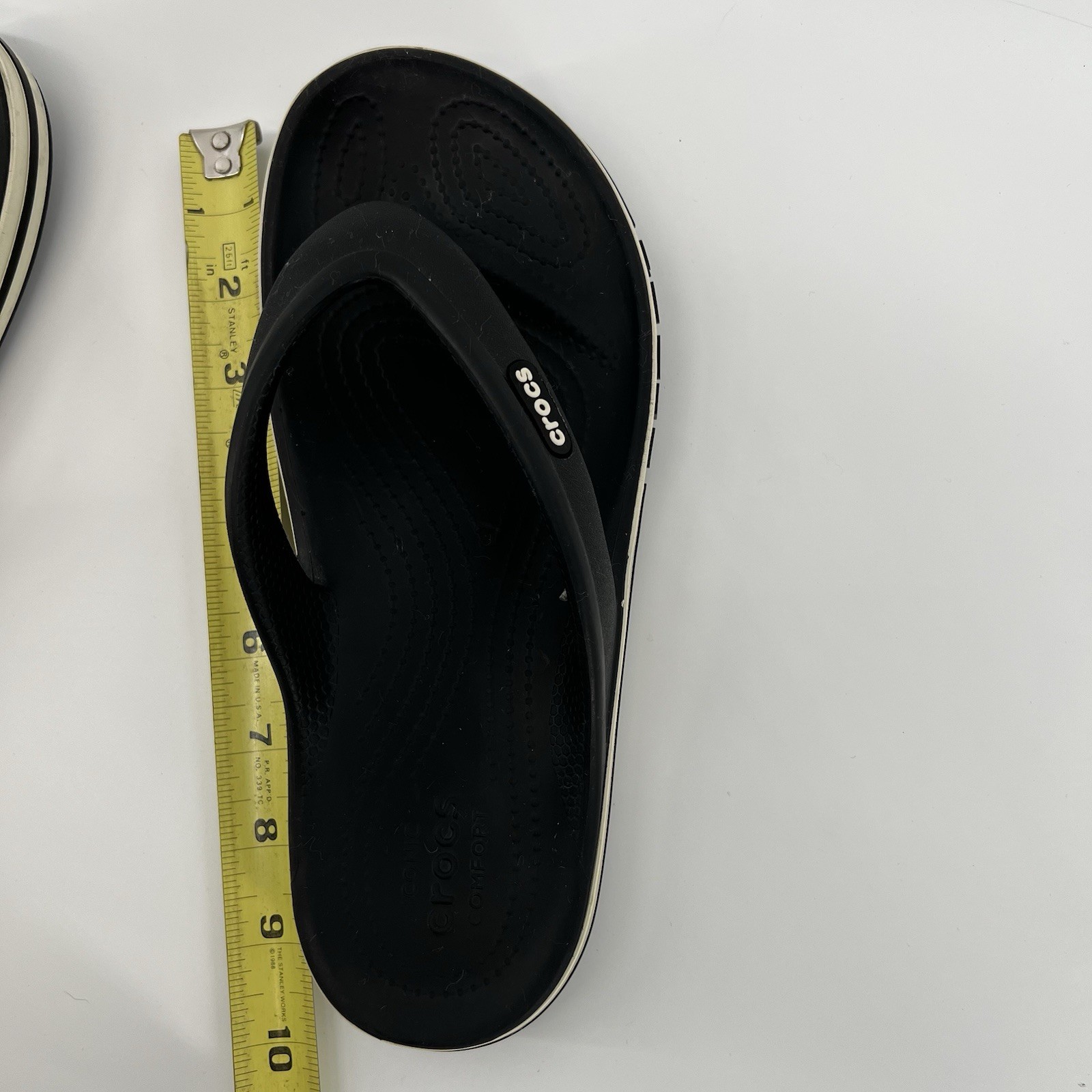 Crocs Bayaband Flip Flops Black White Unisex M4/W6 Preowned