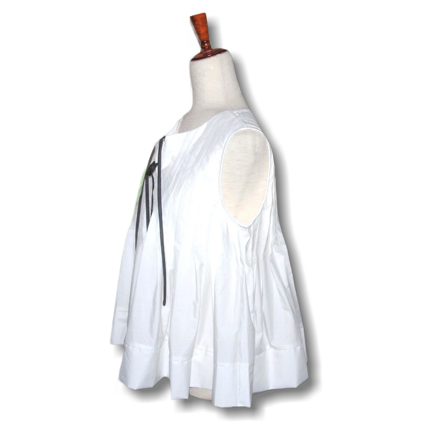 NWT COMMENSE Women’s Medium White Tie Front Pleated Top Blouse