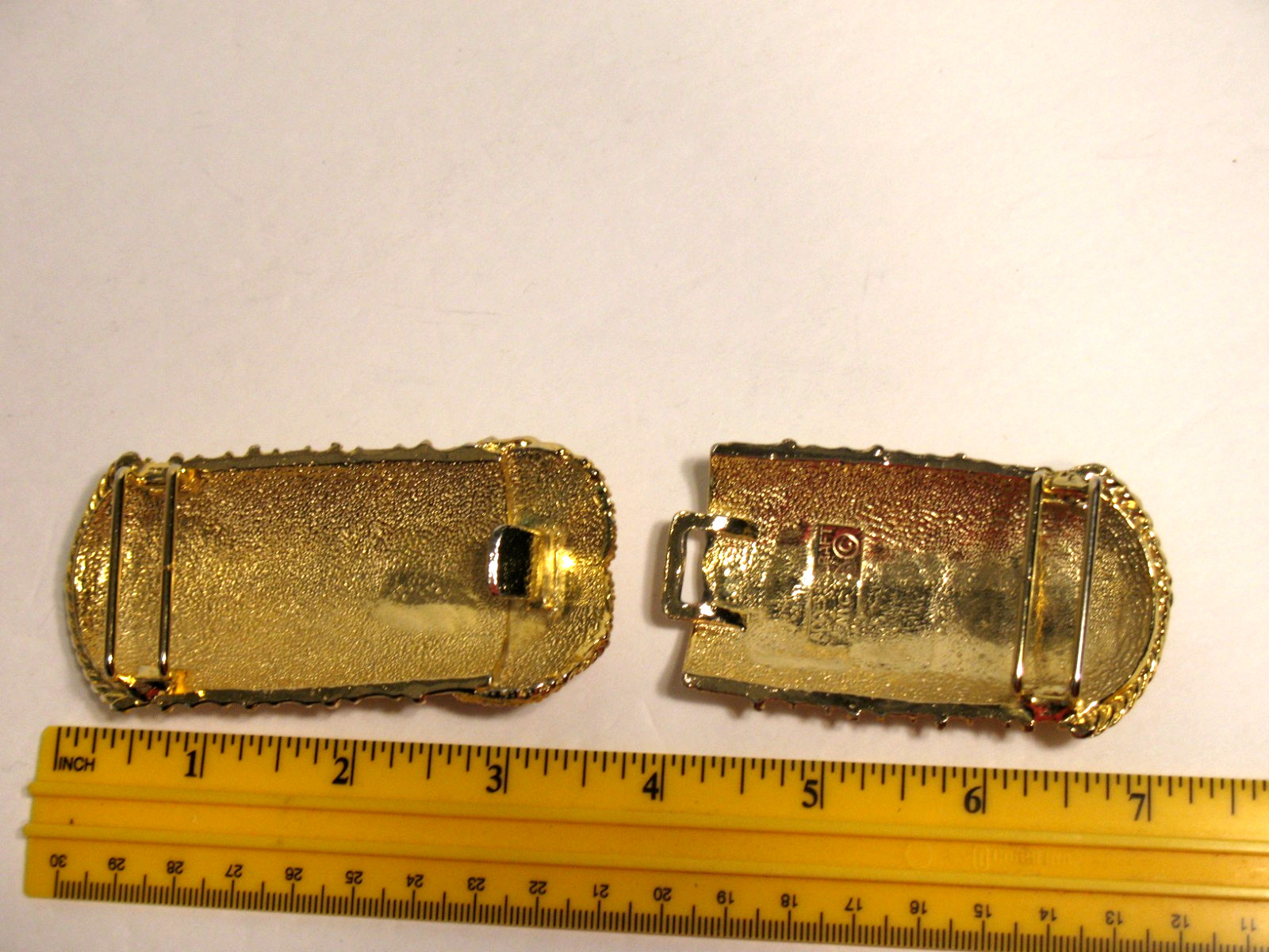 ACCESSOCRAFT NYC GOLDTONE 2 PIECE KNOT BELT BUCKLE 6 INCHES LONG